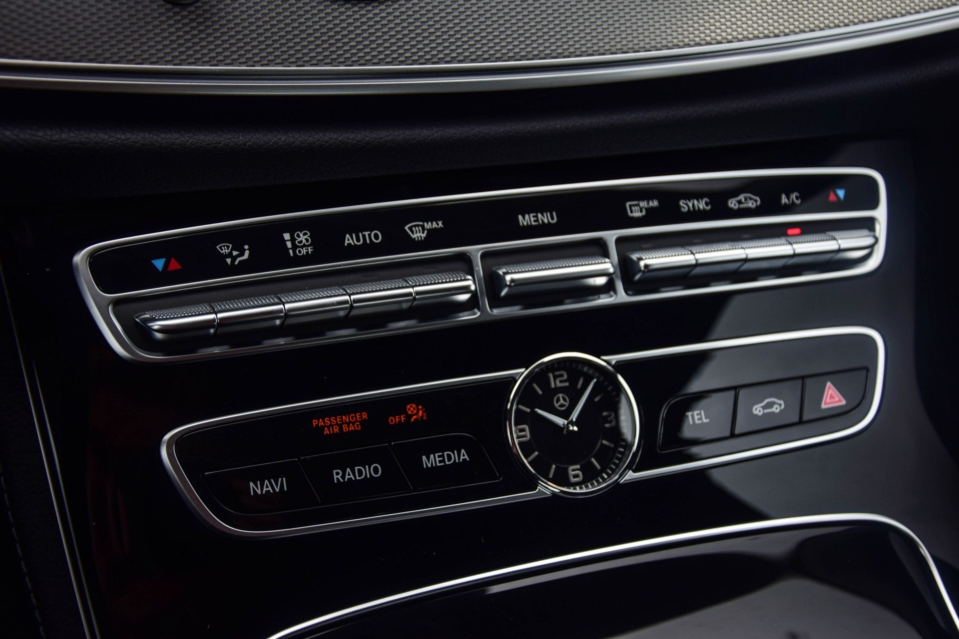 Mercedes-Benz E-Klasse 200 Nieuw! Avantgarde Massage/HUD/Mem/360/Wide/Multibeam Aut9 Foto 14