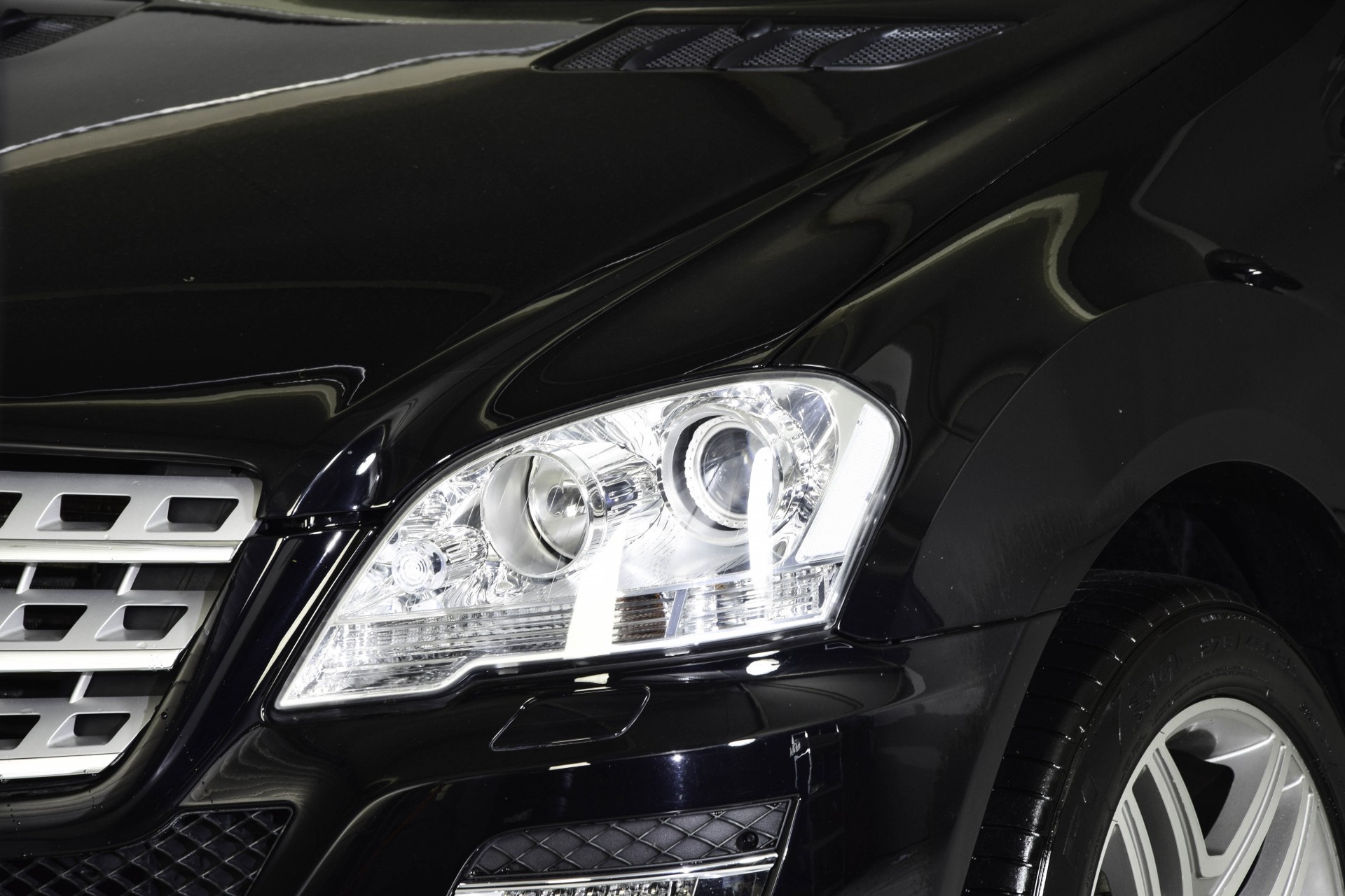 Mercedes-Benz M-Klasse 300 Cdi 4-M Dak/Entertainment/Trhk//Leer/20"Lm Aut7 Foto 18