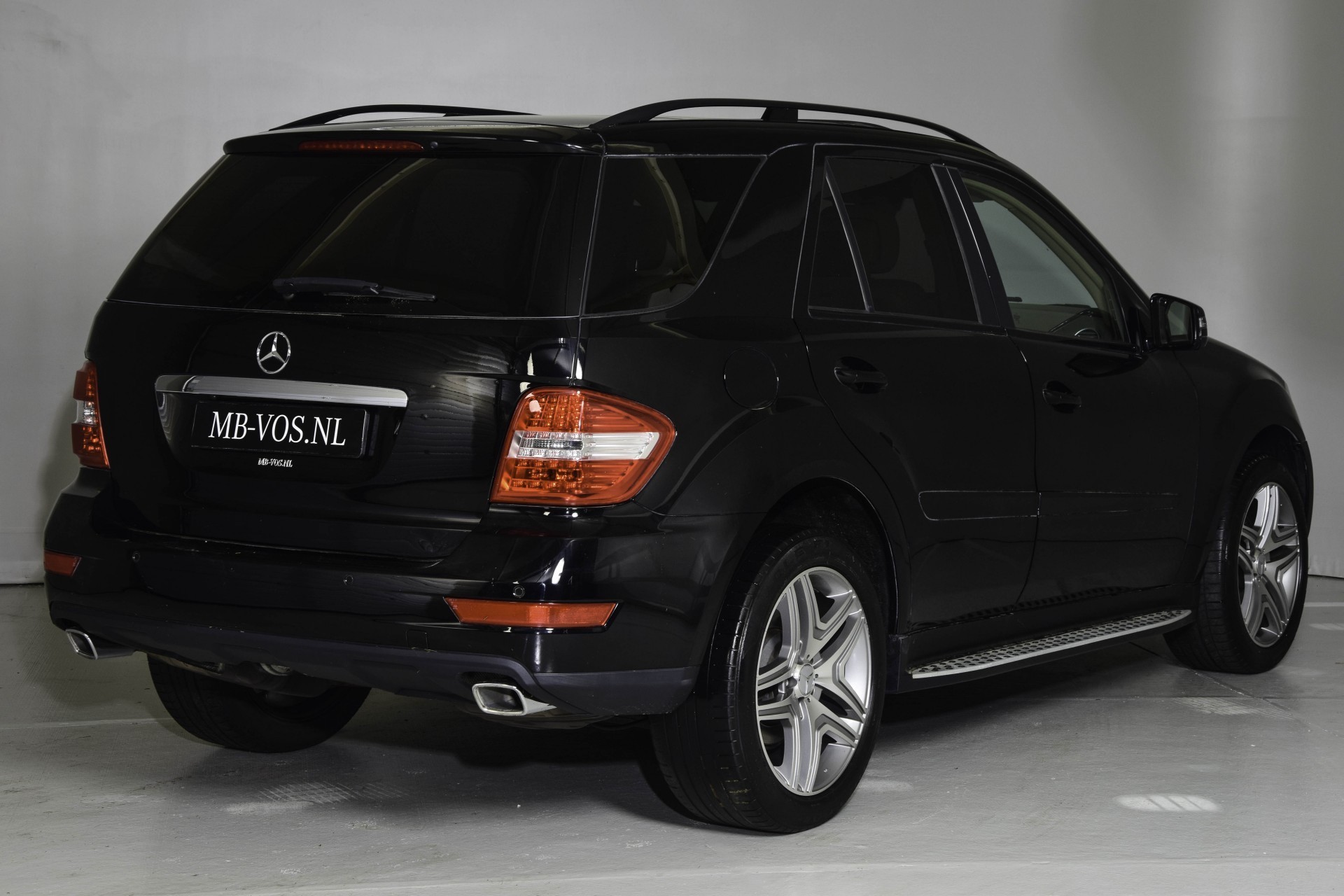 Mercedes-Benz M-Klasse 300 Cdi 4-M Dak/Entertainment/Trhk//Leer/20"Lm Aut7 Foto 2