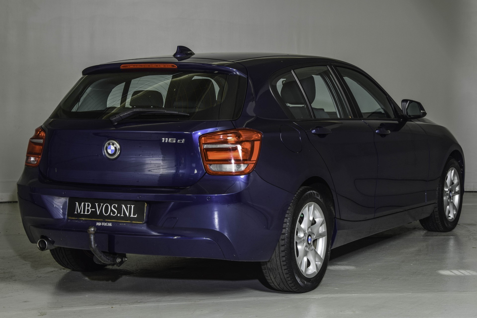 BMW 1 Serie 116D BUSINESS 5Drs Xenon/Trekhaak/PDC Foto 2