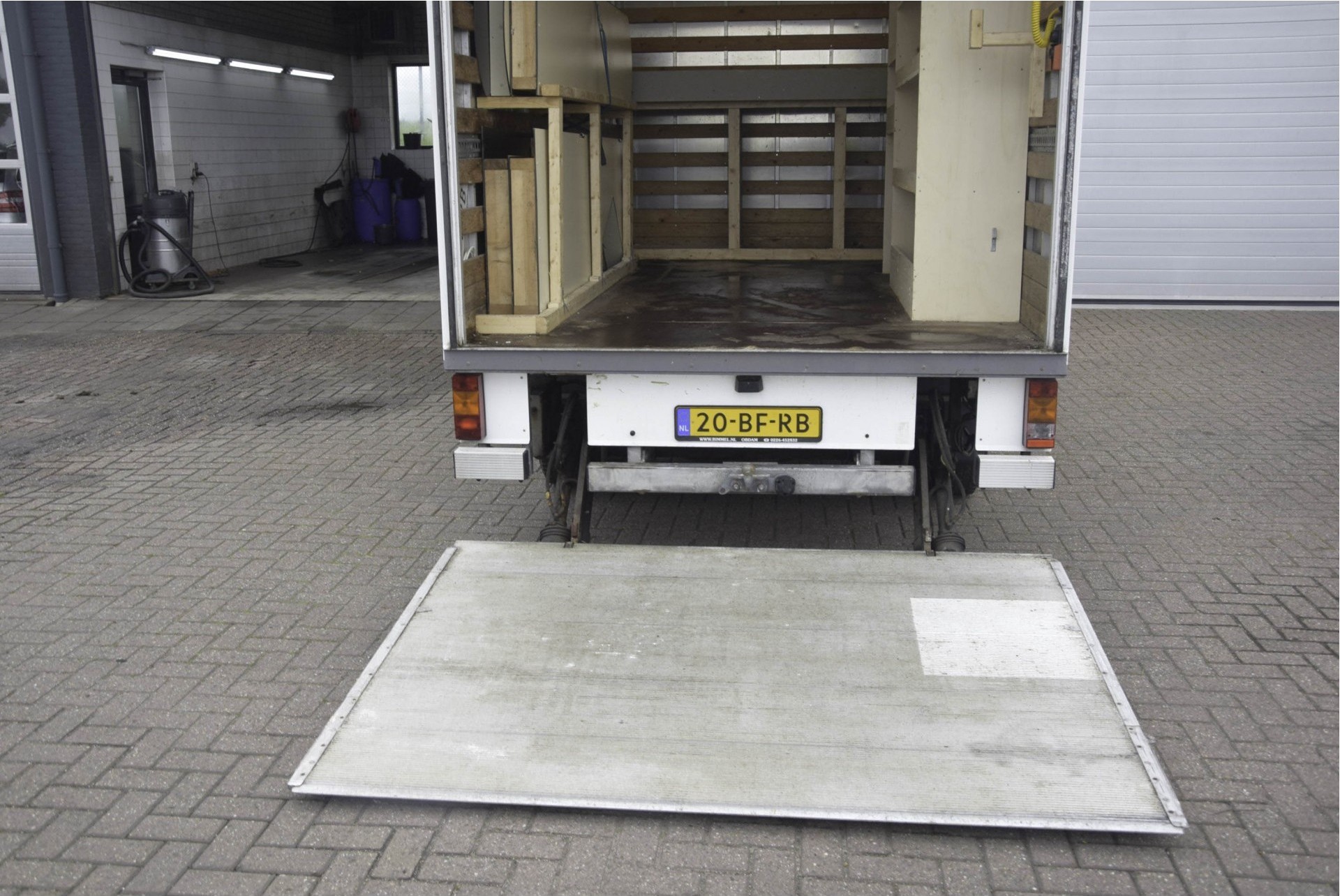 Nissan Atleon 120.35-360 Foto 13