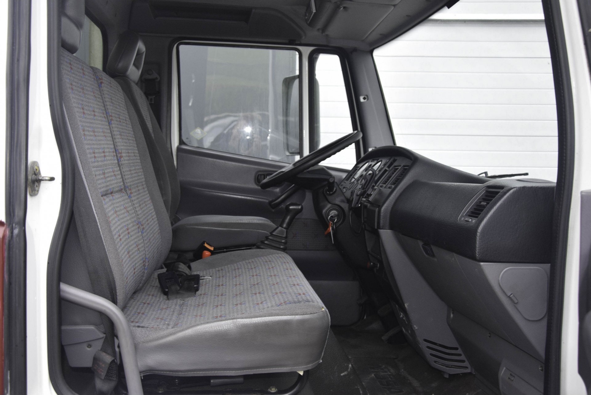 Nissan Atleon 120.35-360 Foto 4