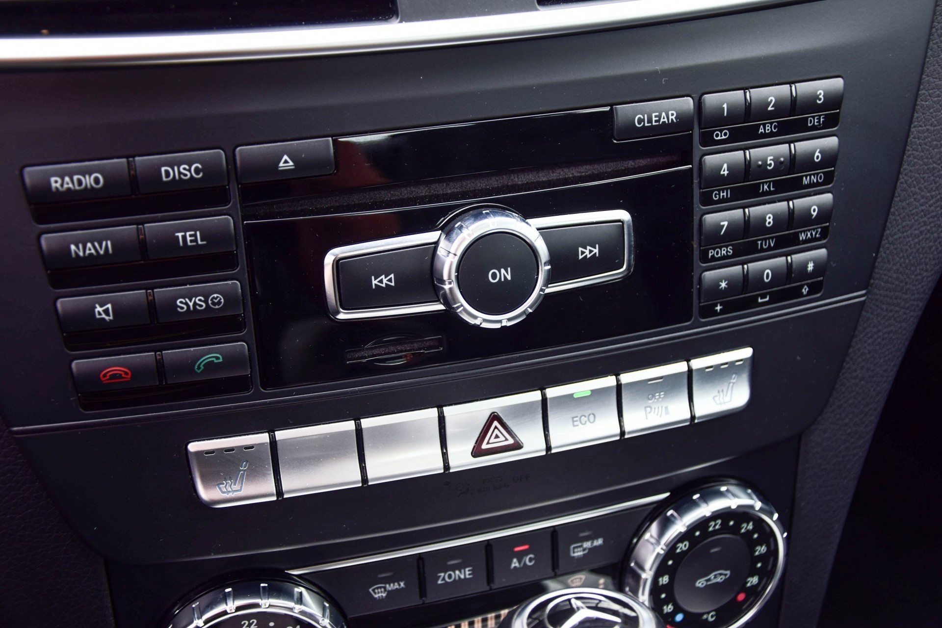 Mercedes-Benz C-Klasse 350 Avantgarde AMG Panorama/Harman-Kardon/Comand Aut7 Foto 11