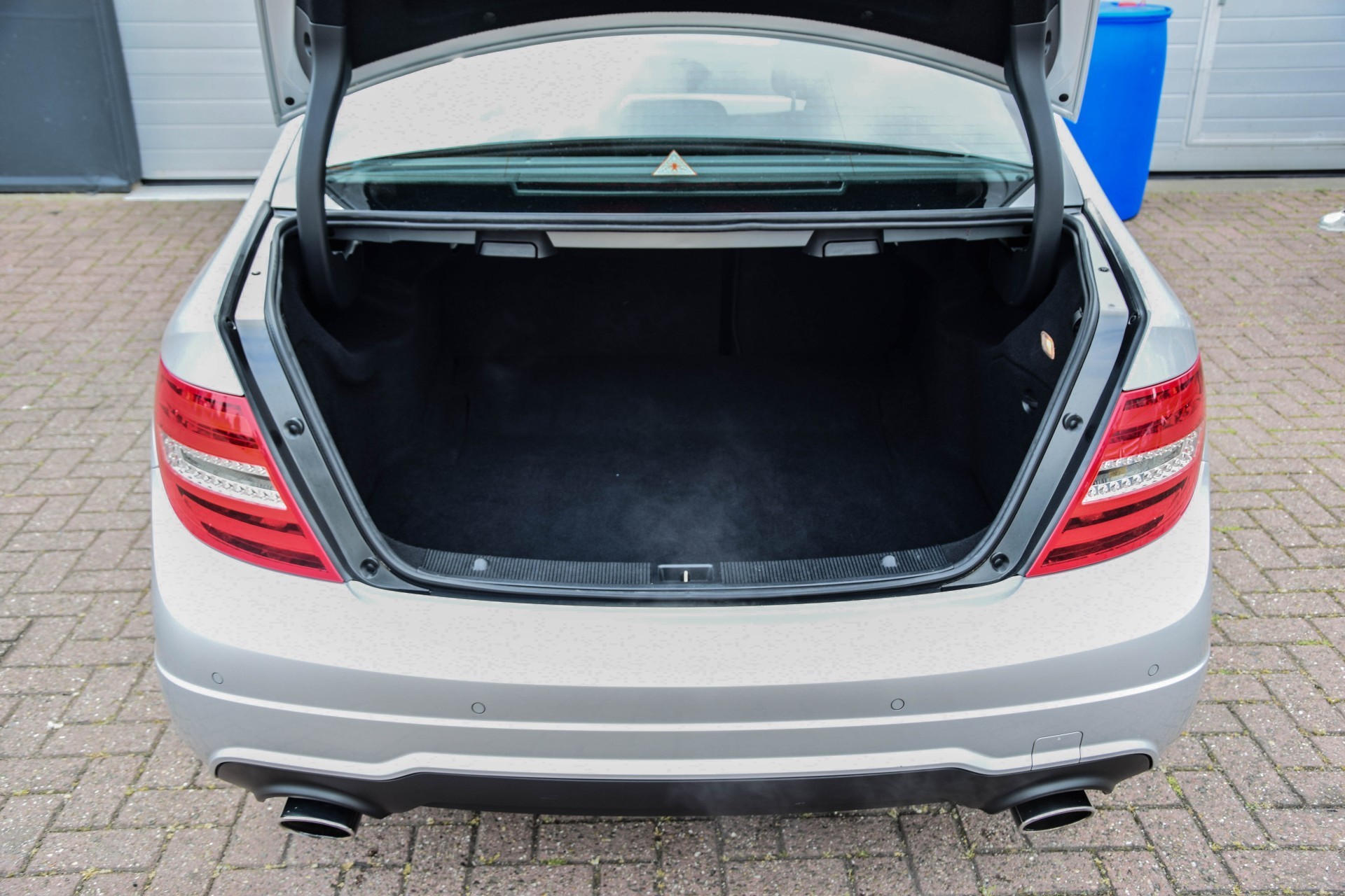 Mercedes-Benz C-Klasse 350 Avantgarde AMG Panorama/Harman-Kardon/Comand Aut7 Foto 17