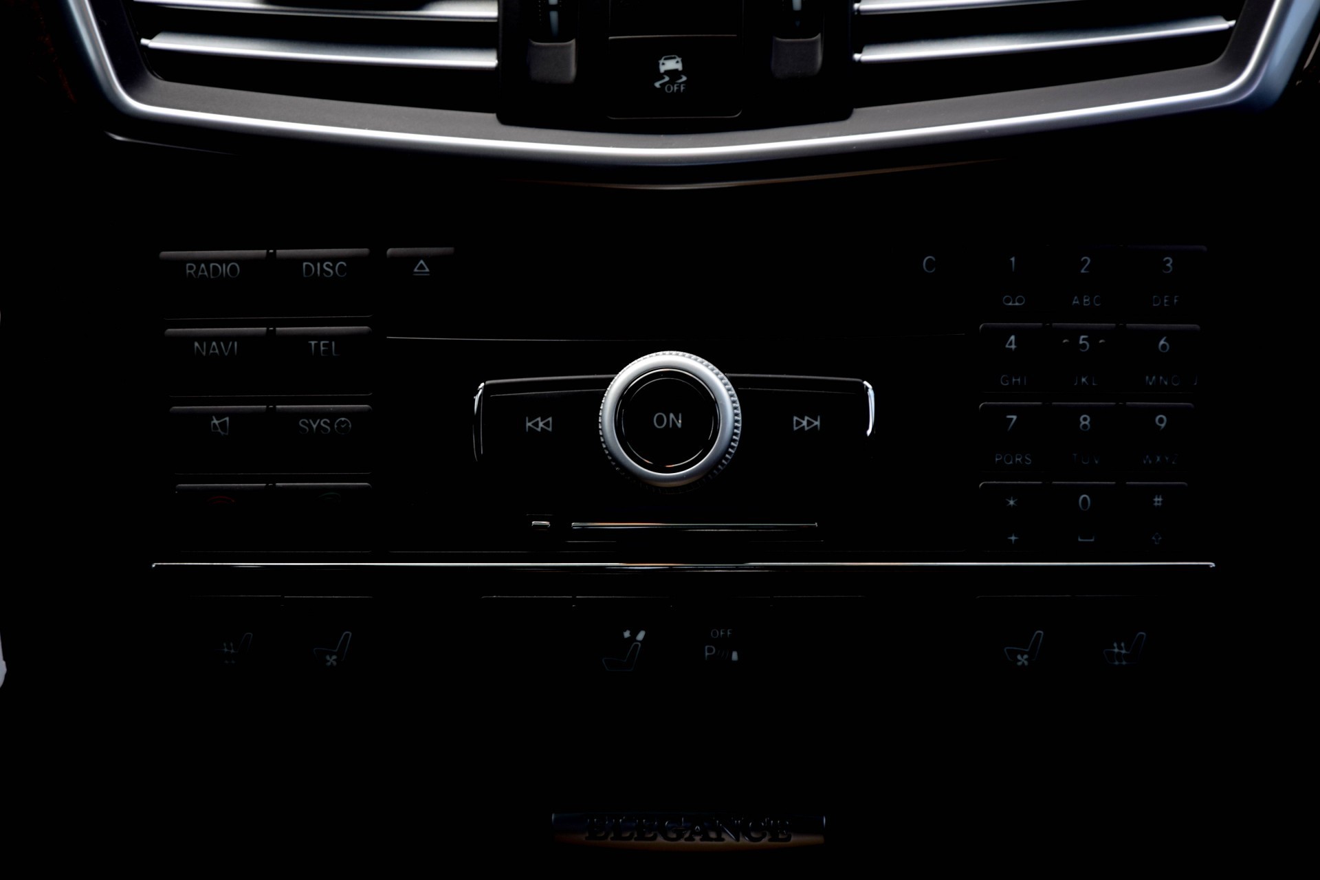 Mercedes-Benz E-Klasse 350 Cdi Leer/Dak/Harman-Kardon/Entertainment/Comand/Venti-stoelen/trekhaak Aut7 Foto 12