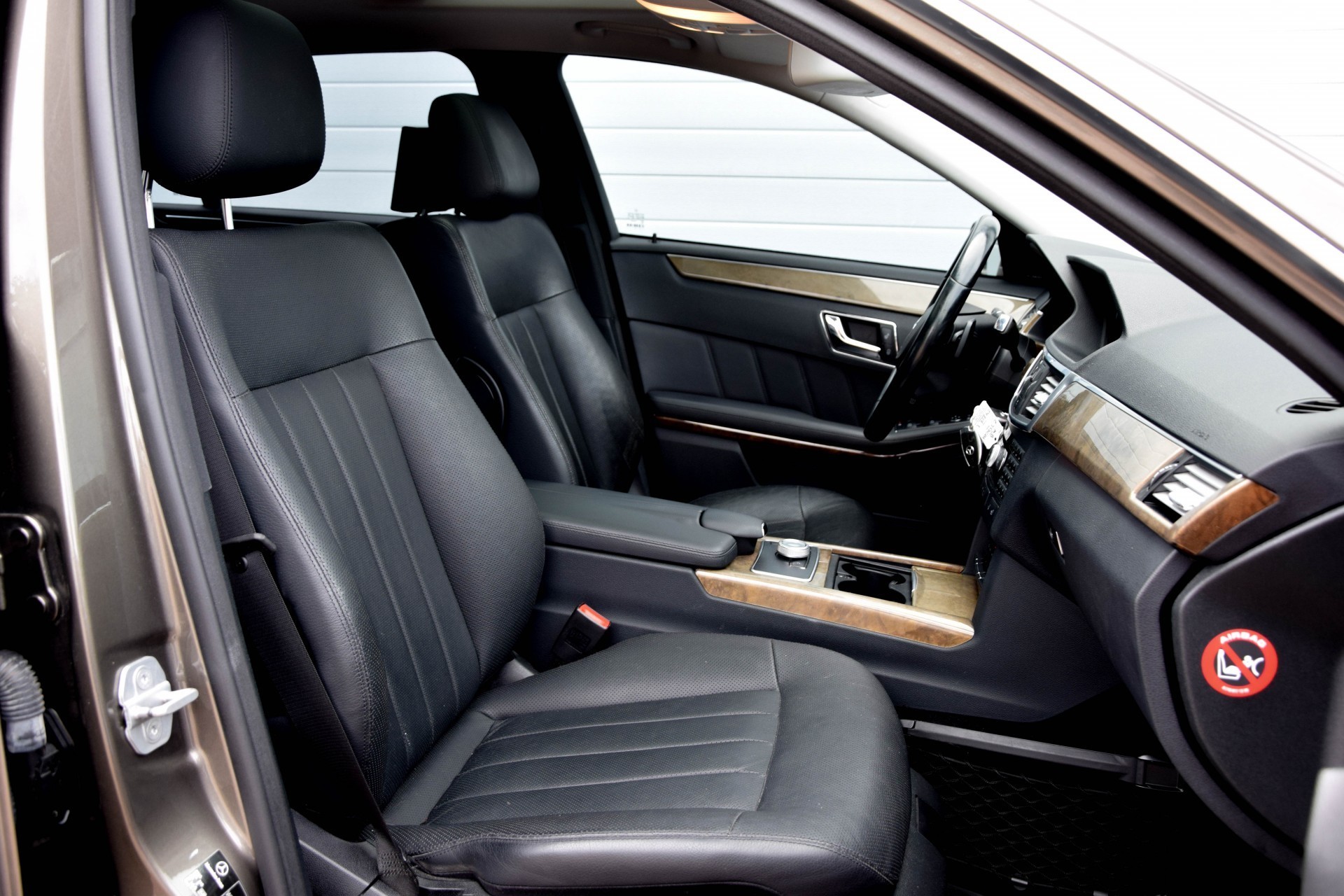 Mercedes-Benz E-Klasse 350 Cdi Leer/Dak/Harman-Kardon/Entertainment/Comand/Venti-stoelen/trekhaak Aut7 Foto 3