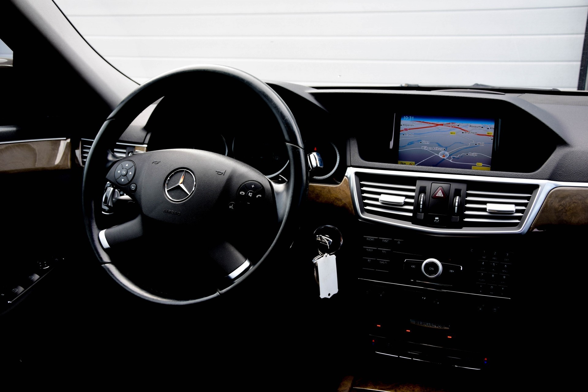 Mercedes-Benz E-Klasse 350 Cdi Leer/Dak/Harman-Kardon/Entertainment/Comand/Venti-stoelen/trekhaak Aut7 Foto 6