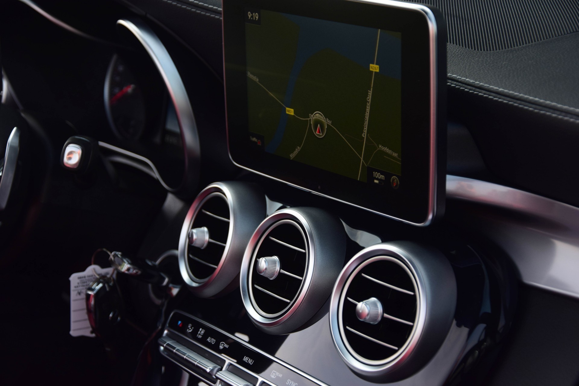 Mercedes-Benz C-Klasse 300 Cabriolet Designo Distronic/Com/Luchtvering/HUD/Burmester Aut9 Foto 10