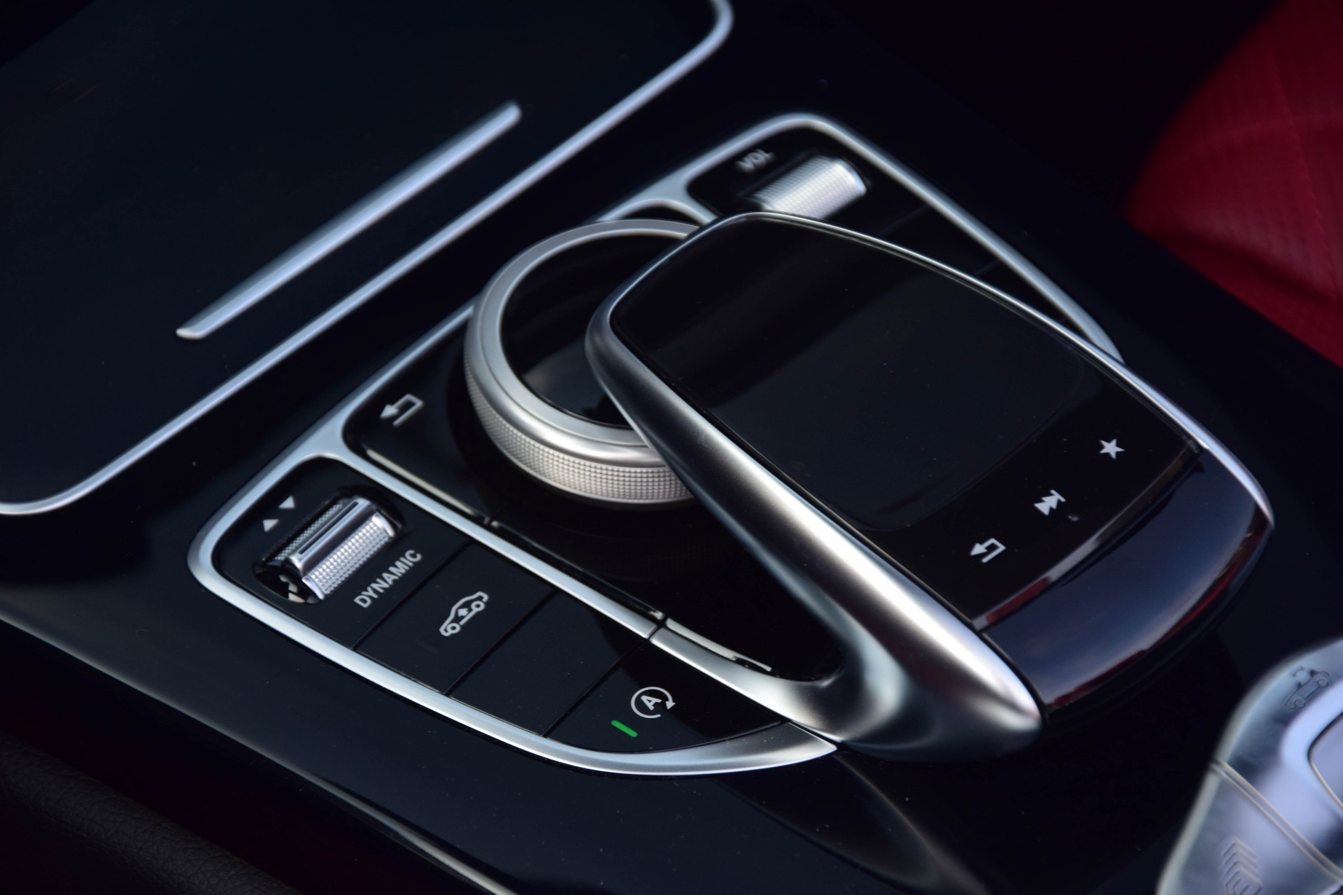 Mercedes-Benz C-Klasse 300 Cabriolet Designo Distronic/Com/Luchtvering/HUD/Burmester Aut9 Foto 12