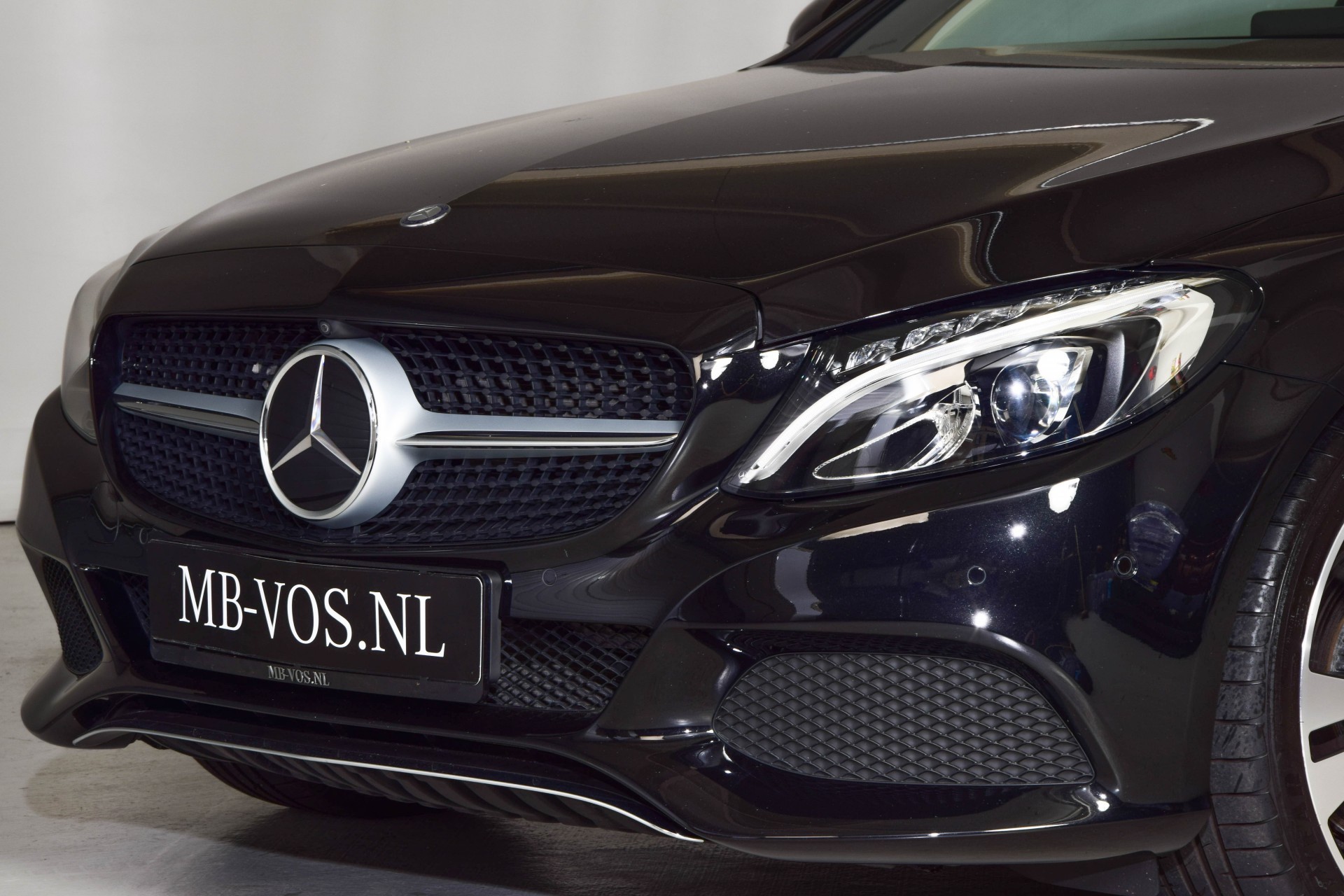 Mercedes-Benz C-Klasse 300 Cabriolet Designo Distronic/Com/Luchtvering/HUD/Burmester Aut9 Foto 18