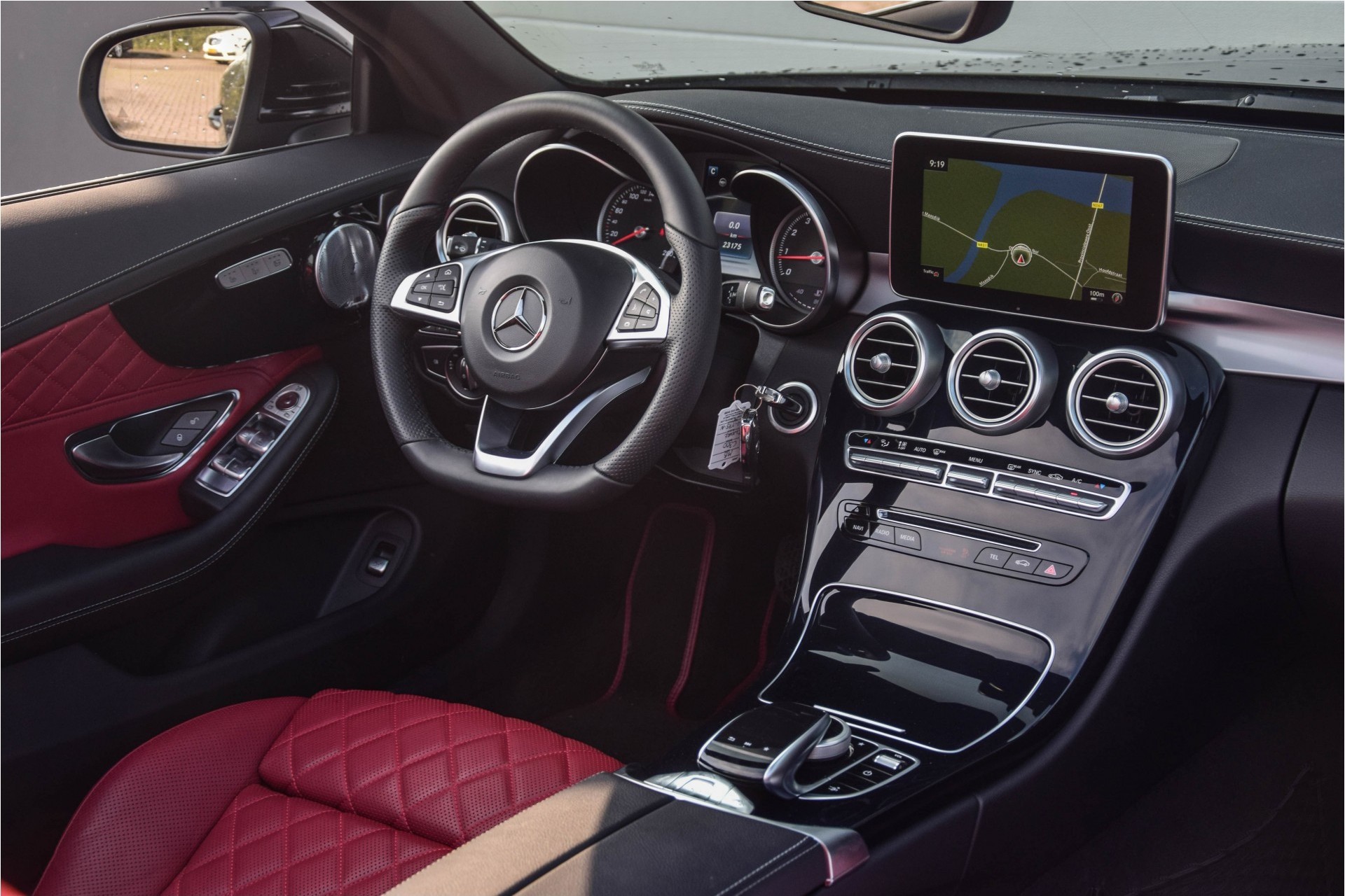 Mercedes-Benz C-Klasse 300 Cabriolet Designo Distronic/Com/Luchtvering/HUD/Burmester Aut9 Foto 7