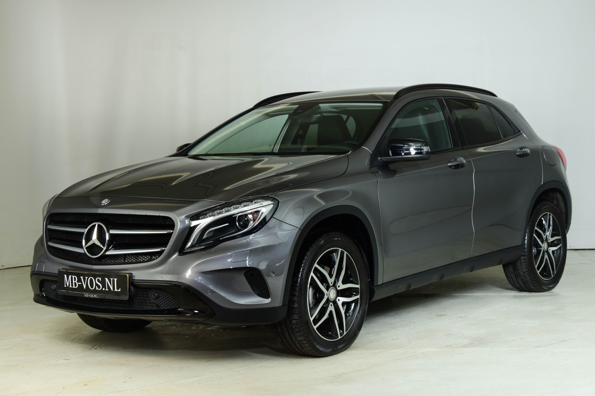 Mercedes-Benz GLA-Klasse 180 Urban Night pakket/Nav/Xenon/Mem/Camera Aut7 Foto 1