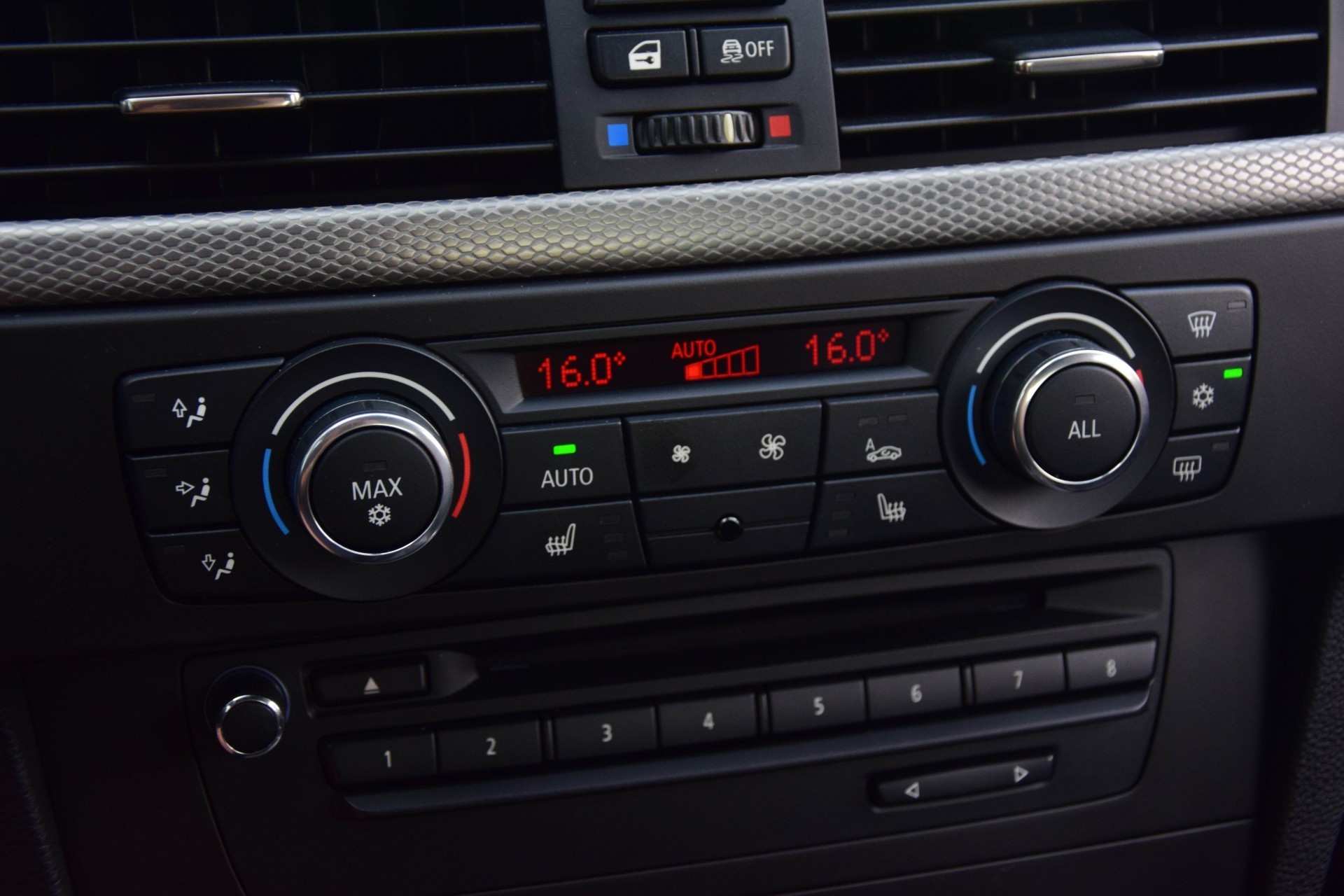 BMW 3 Serie Coupe 320I M-Pakket/Harman-Kardon/Shadow/Xenon/Nav Prof Aut6 Foto 15