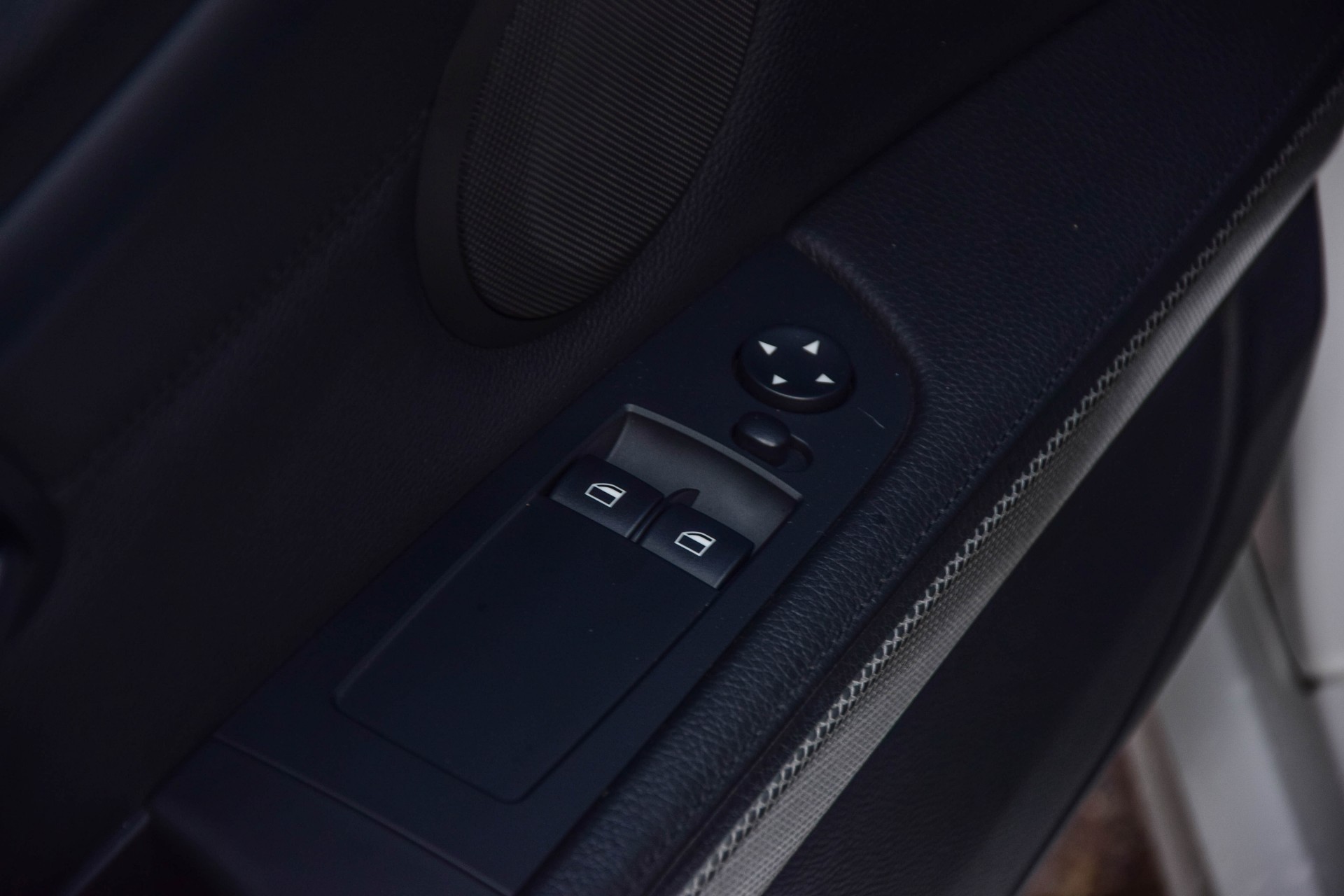 BMW 3 Serie Coupe 320I M-Pakket/Harman-Kardon/Shadow/Xenon/Nav Prof Aut6 Foto 8