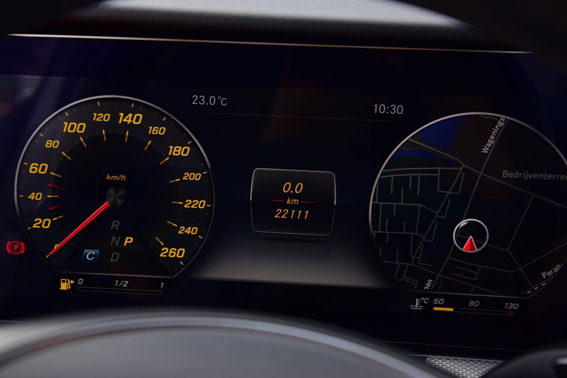 Mercedes-Benz E-Klasse 250 Avantgarde Com/Widescreen/Camera/LED Aut9 Foto 7