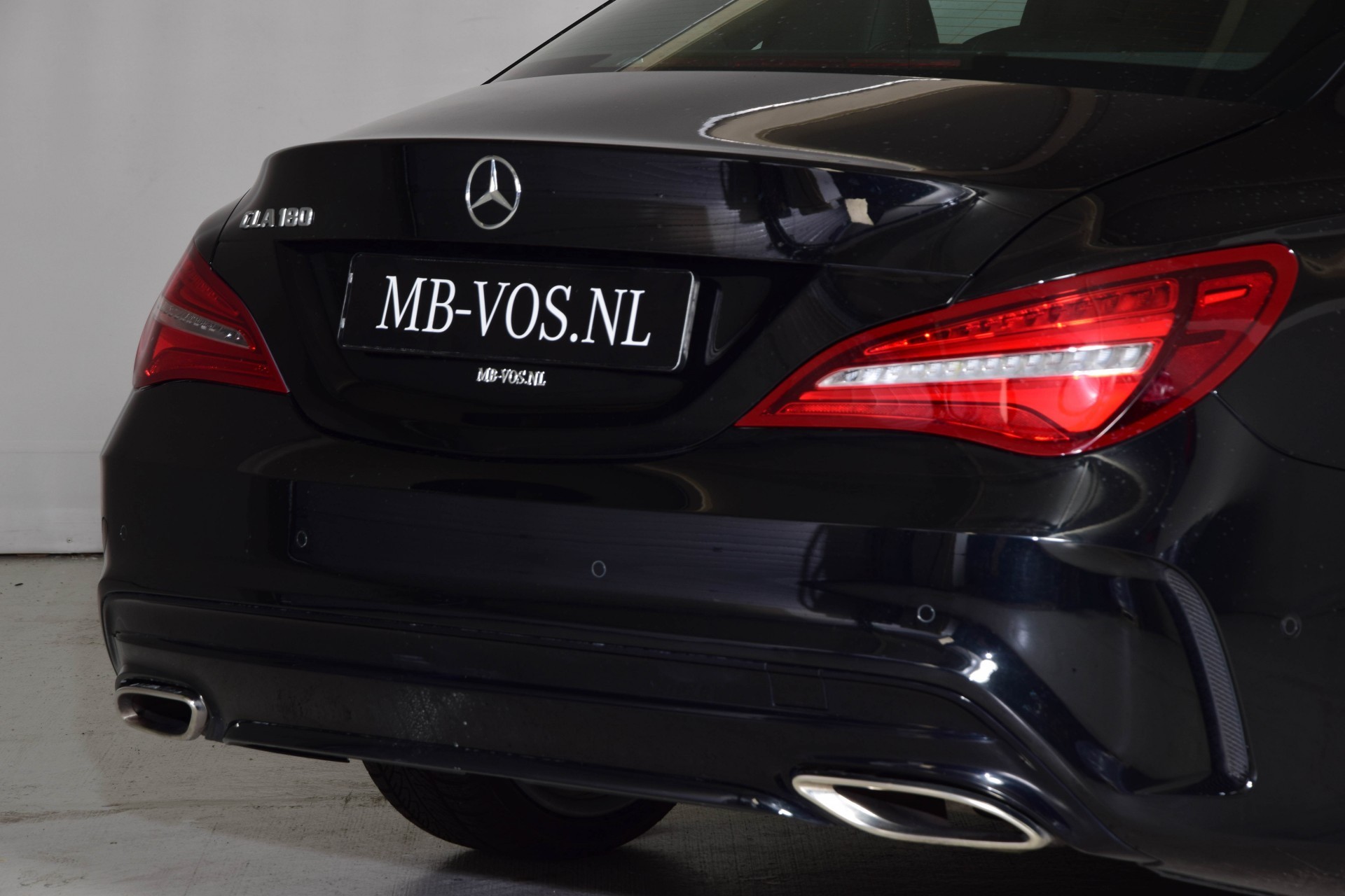 Mercedes-Benz CLA-Klasse 180 AMG LED/Nav/Park/St-verw Aut7 Foto 6