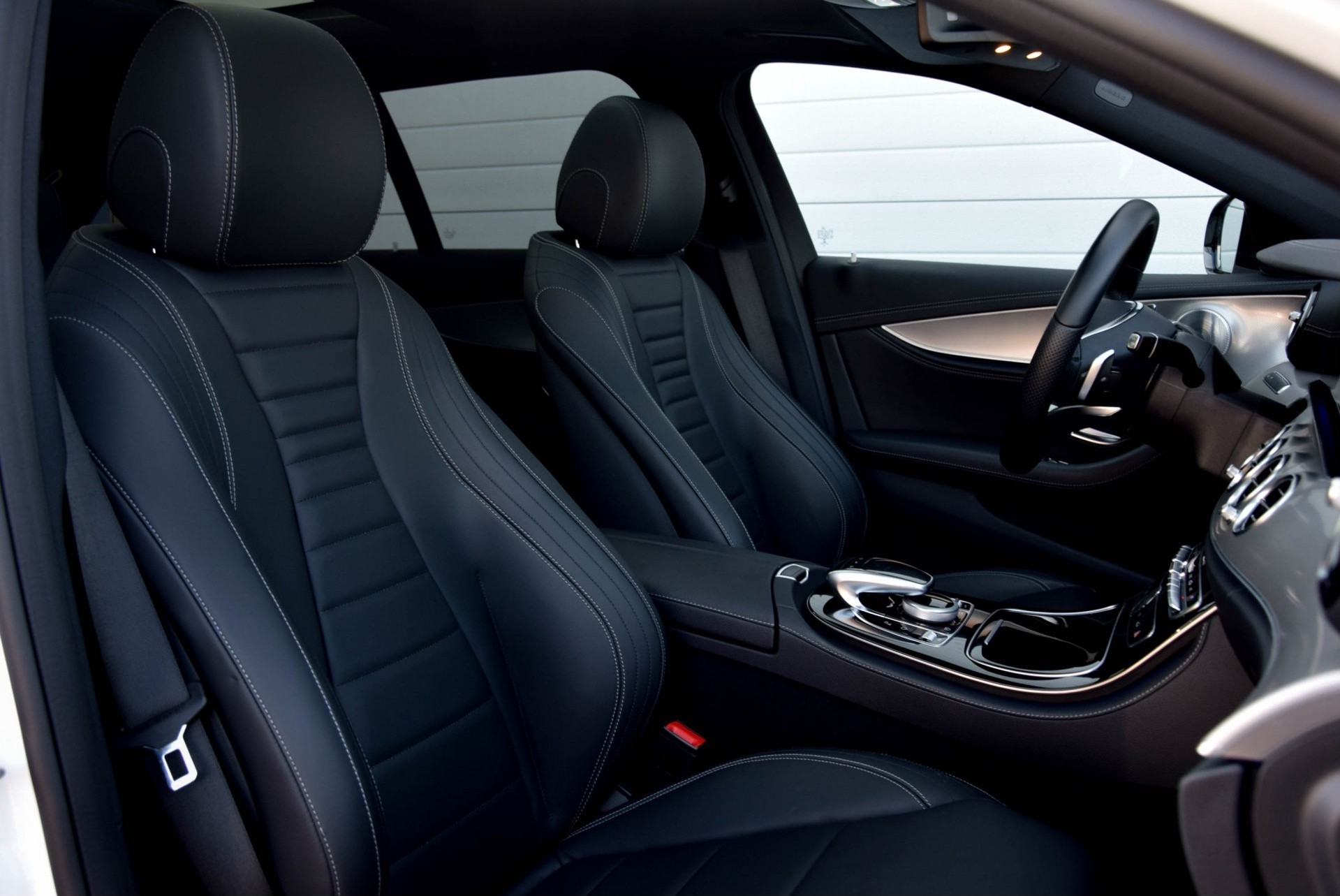 Mercedes-Benz E-Klasse Estate 220 d AMG Distronic/Panorama/Mem/Nappa/Burmester/Keyless Aut9 Foto 3