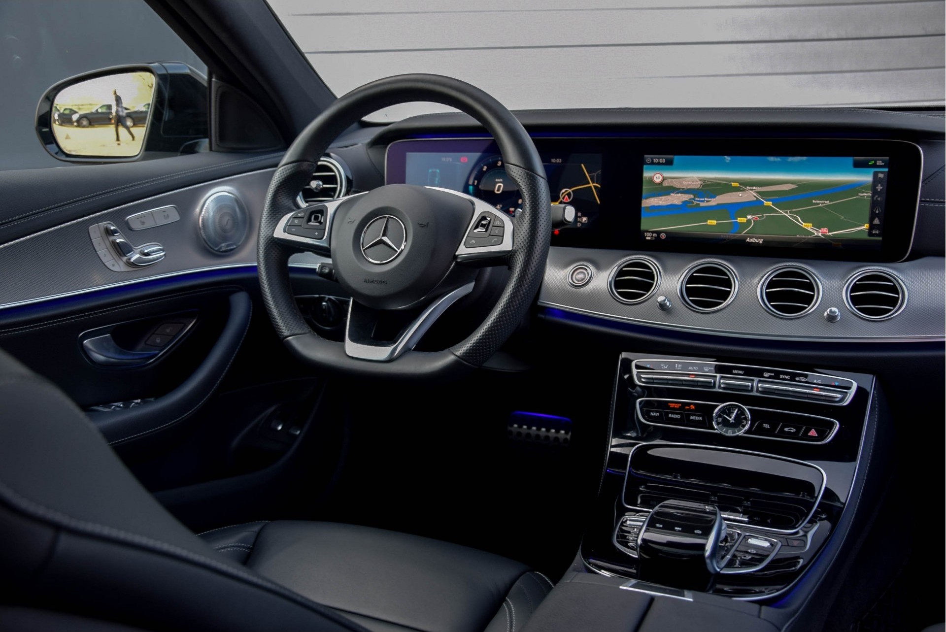 Mercedes-Benz E-Klasse Estate 220 d AMG Distronic/Panorama/Mem/Nappa/Burmester/Keyless Aut9 Foto 6