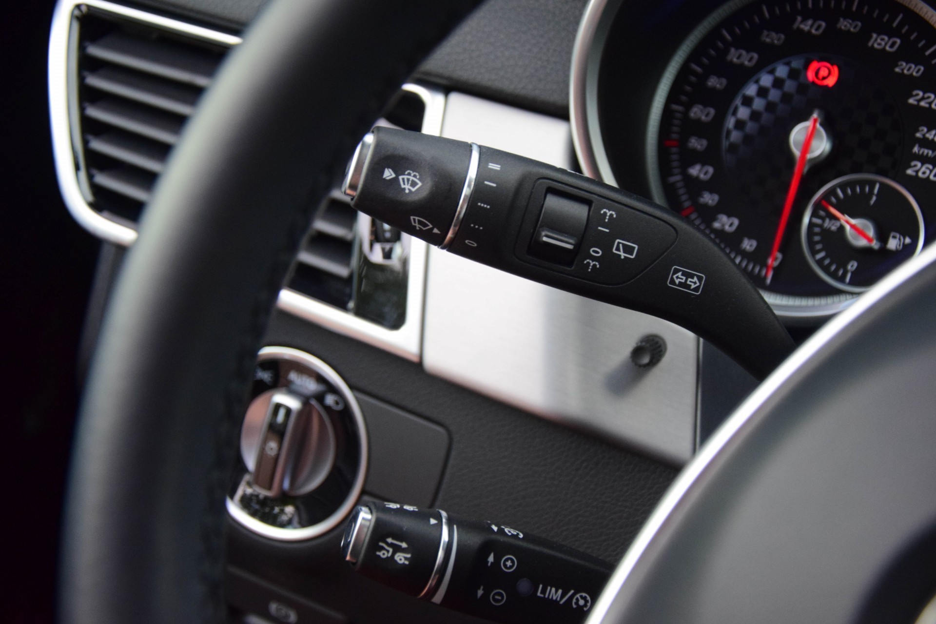 Mercedes-Benz GLE-Klasse 350d 4MATIC AMG Distronic/Panorama/Airmatic/360/ILS Aut9 Foto 11