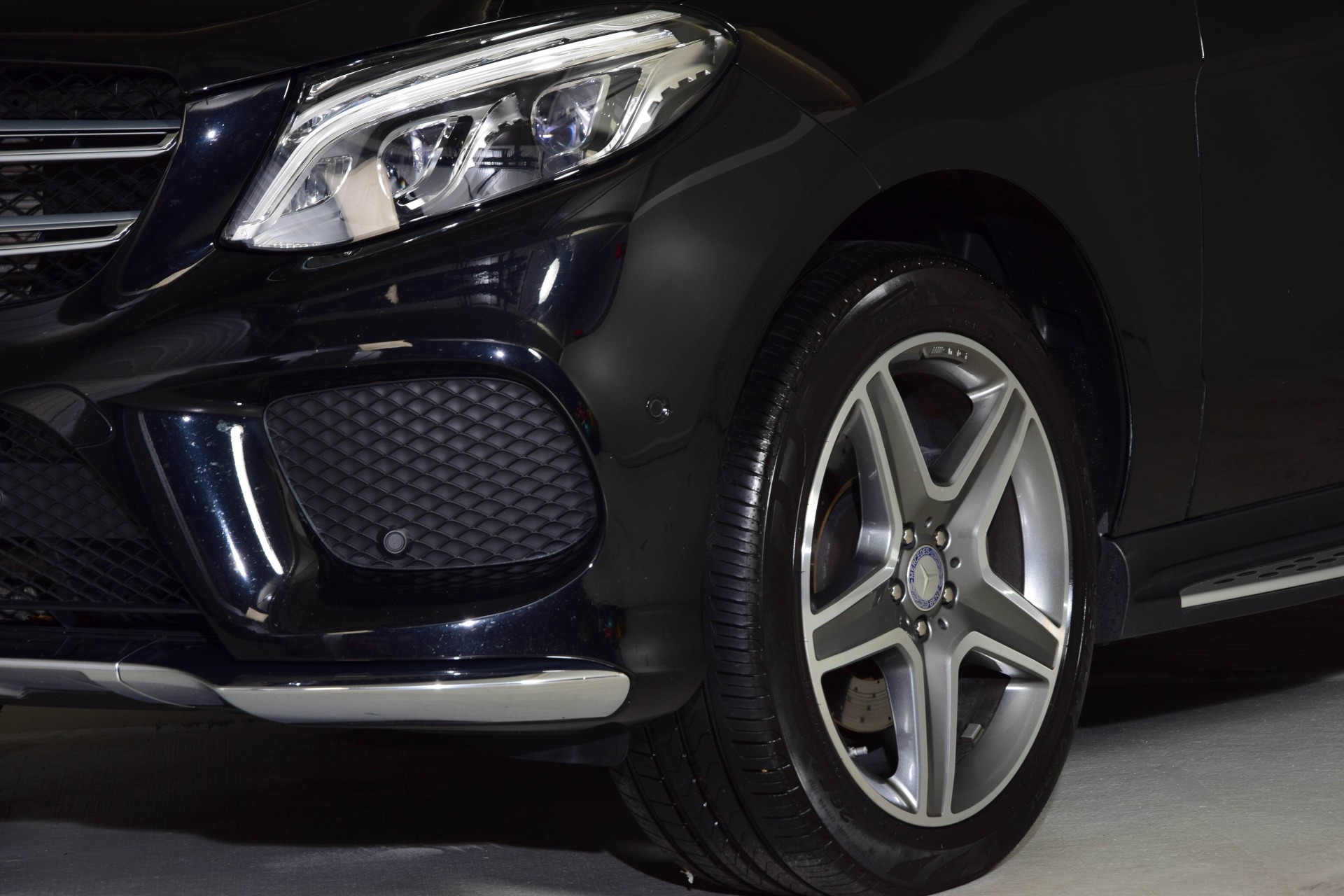 Mercedes-Benz GLE-Klasse 350d 4MATIC AMG Distronic/Panorama/Airmatic/360/ILS Aut9 Foto 22