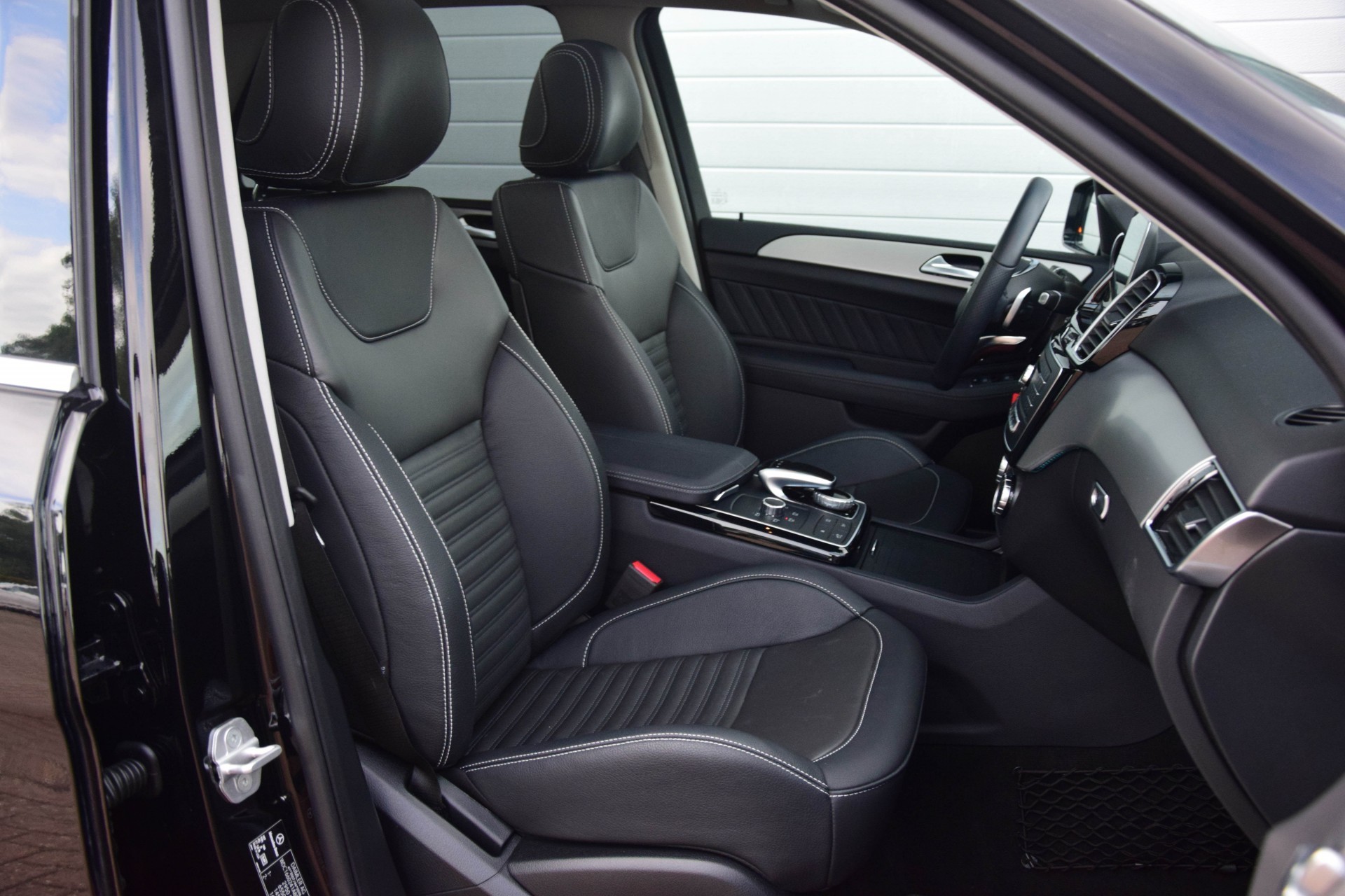 Mercedes-Benz GLE-Klasse 350d 4MATIC AMG Distronic/Panorama/Airmatic/360/ILS Aut9 Foto 3