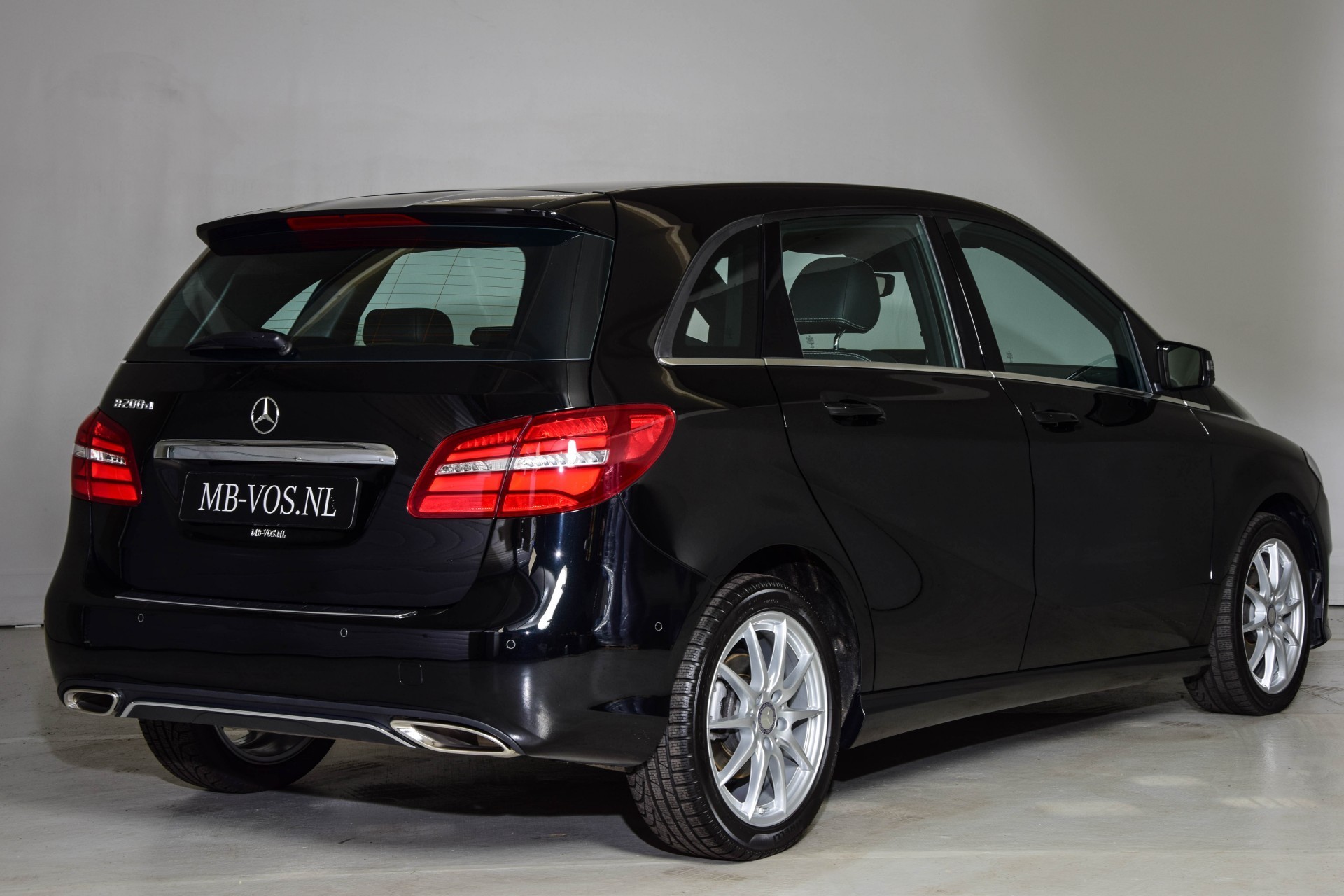 Mercedes-Benz B-Klasse 200 d Urban Nav/LED/PTS/St-verw Aut7 Foto 2