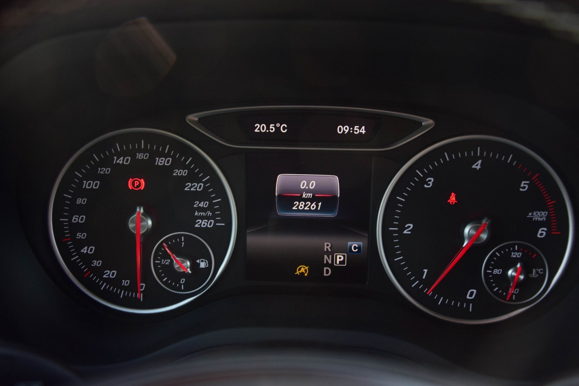 Mercedes-Benz B-Klasse 200 d Urban Nav/LED/PTS/St-verw Aut7 Foto 7