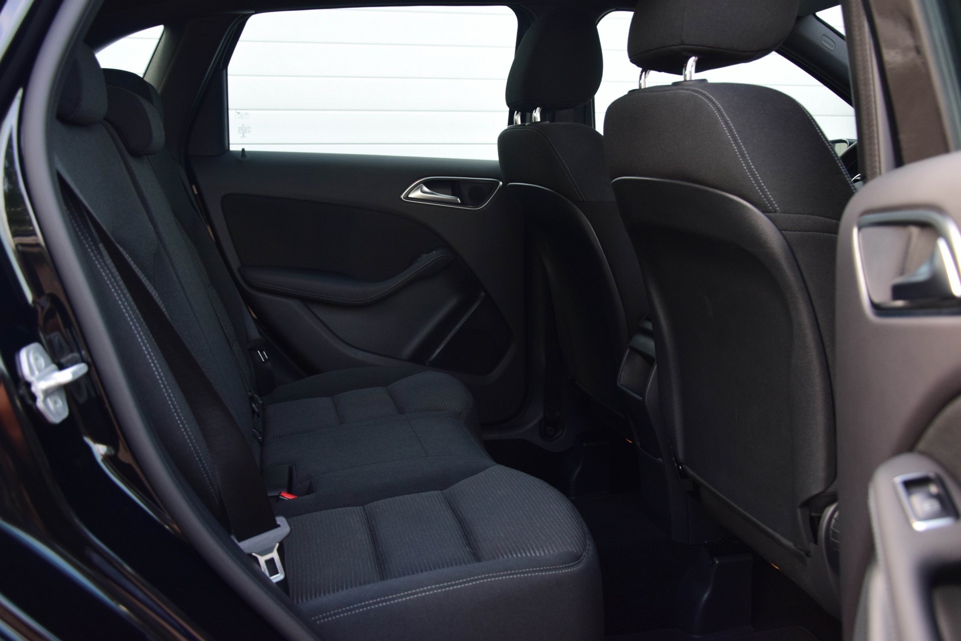 Mercedes-Benz B-Klasse 180 Style Nav/St-verw/PTS Foto 4