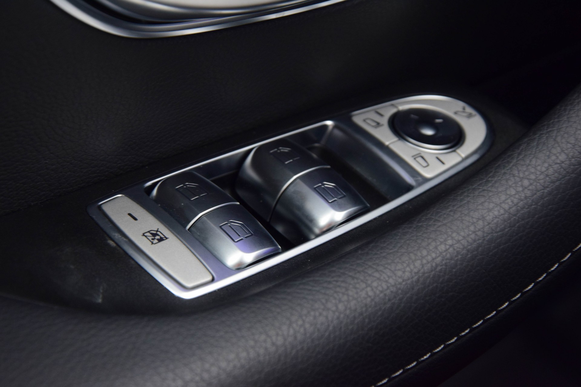 Mercedes-Benz E-Klasse Estate 220 d Avantgarde Widescreen/Com/Schuifdak Aut9 Foto 9