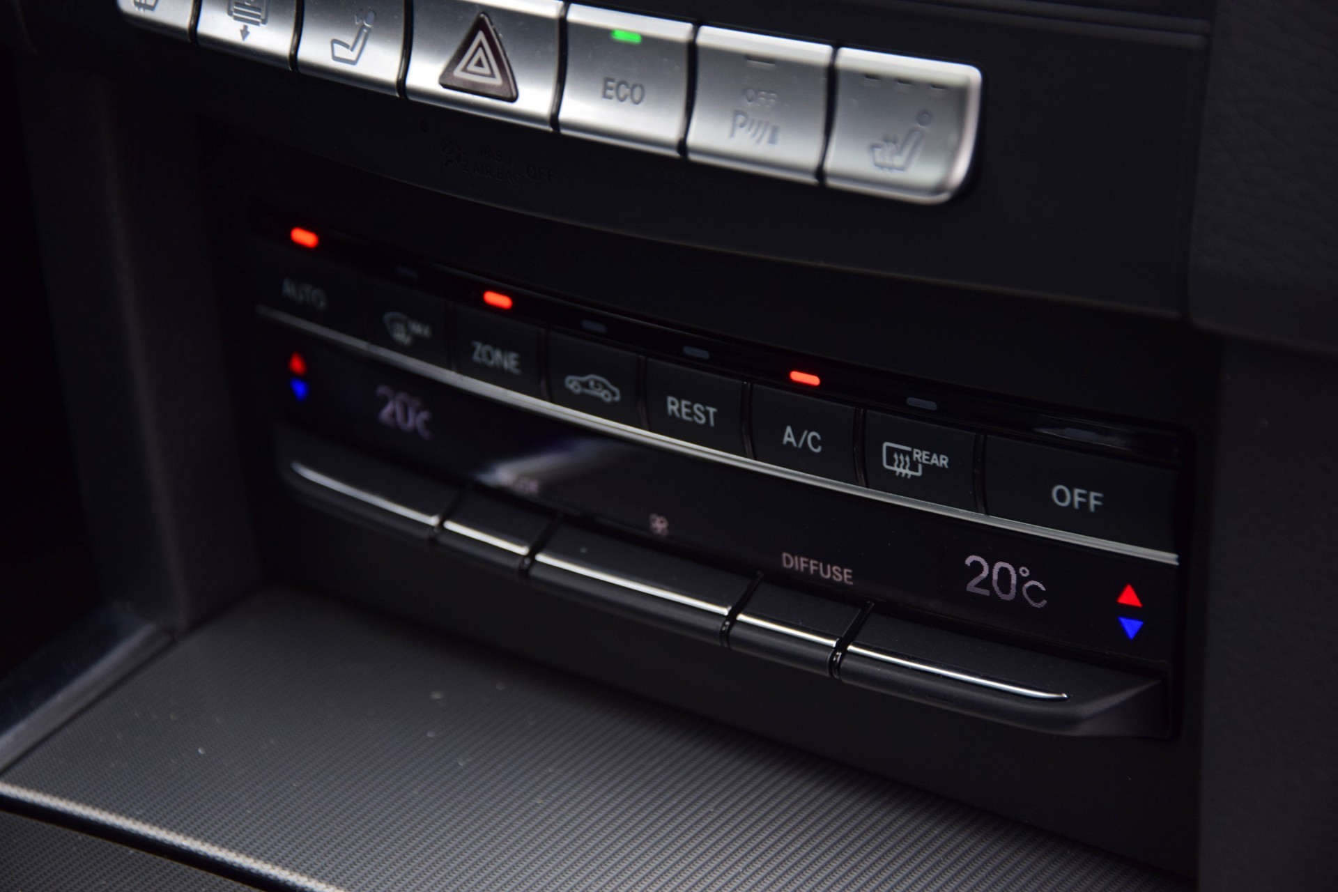 Mercedes-Benz E-Klasse 350 Bluetec AMG Distronic/Schuifdak/Luchtvering/Mem/360/Sound/TV Aut7 Foto 16