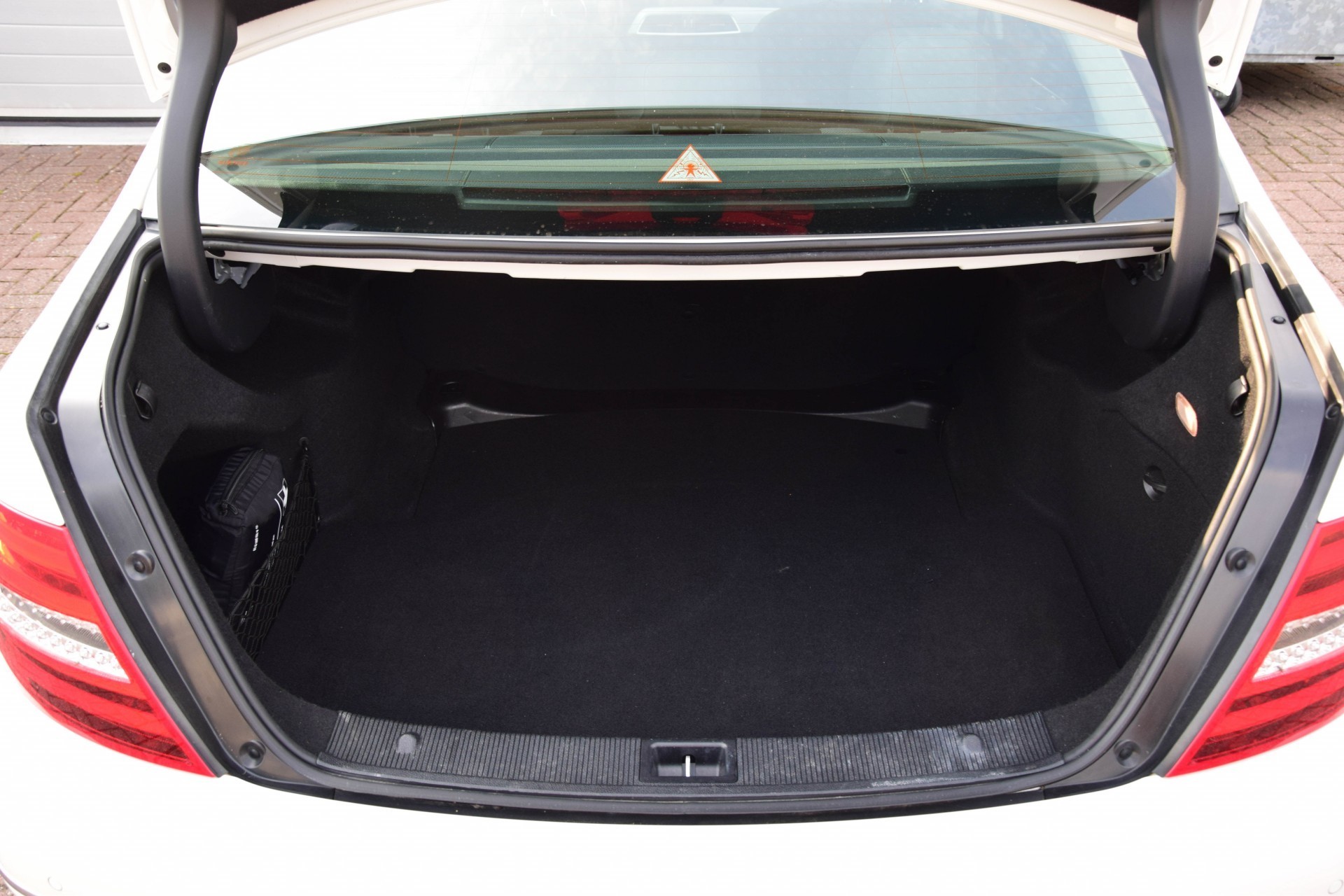 Mercedes-Benz C-Klasse 180 Avantgarde Com/LED/Camera/Spoortpkkt/Verw-stln/18" Aut7 Foto 12