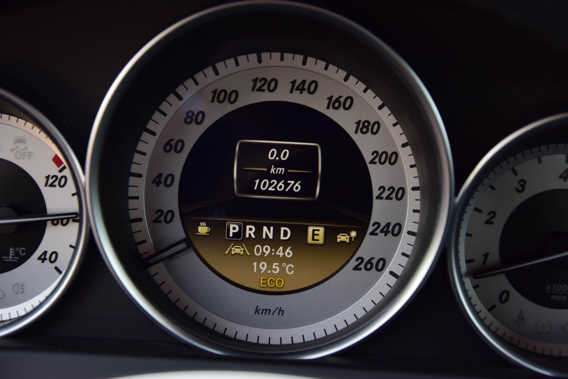 Mercedes-Benz C-Klasse 180 Avantgarde Com/LED/Camera/Spoortpkkt/Verw-stln/18" Aut7 Foto 6