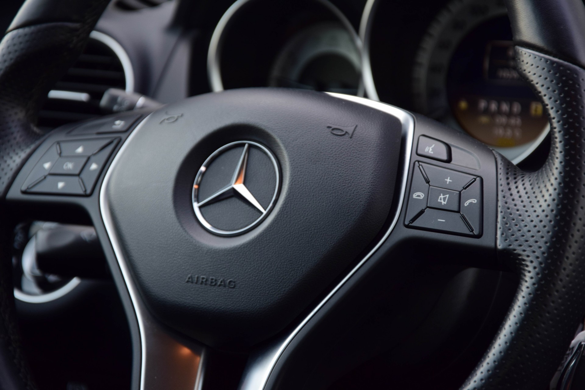 Mercedes-Benz C-Klasse 180 Avantgarde Com/LED/Camera/Spoortpkkt/Verw-stln/18" Aut7 Foto 8