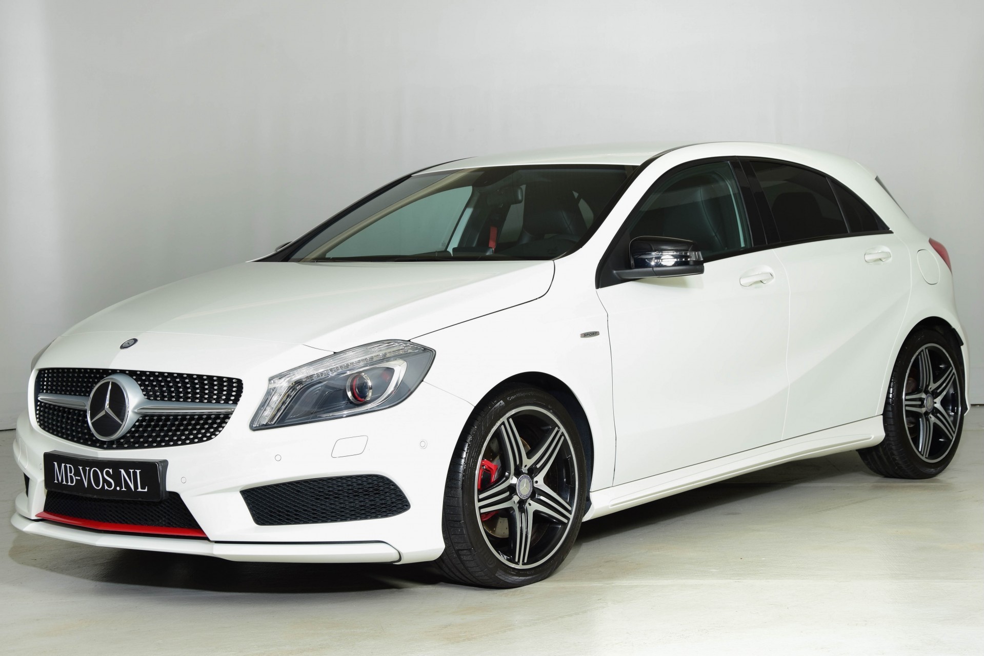 Mercedes-Benz A-Klasse 250 SPORT AMG 1ste eigenaar/Nav/Mem/Xenon/18" Aut7 Foto 1