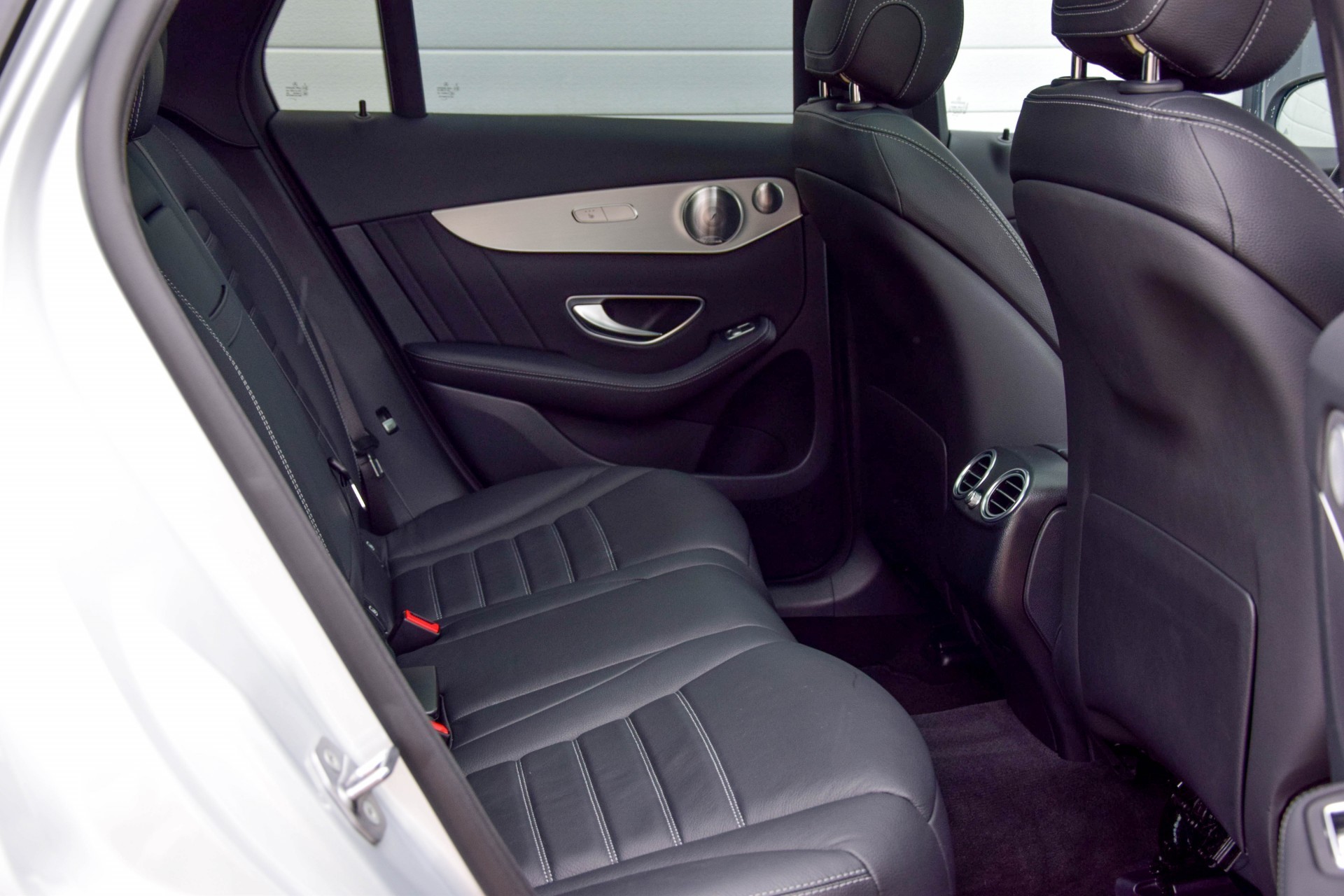 Mercedes-Benz GLC-Klasse 220d 4MATIC AMG Night Distronic/Panorama/Luchtvering/HUD/Burmester Aut9 Foto 4