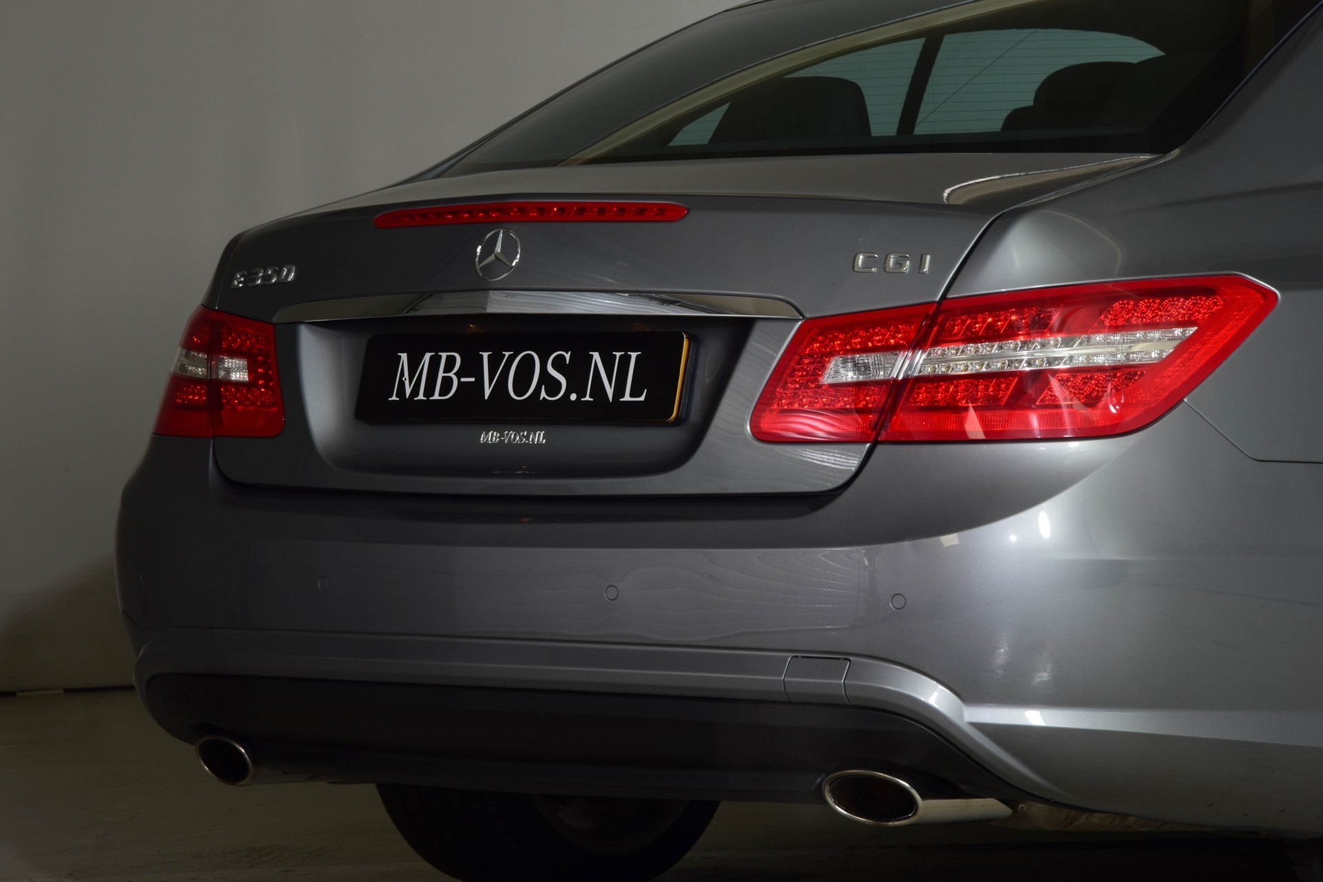 Mercedes-Benz E-Klasse Coupé 350 CGI AMG Com/ILS/Multi/18"/Standkachel Aut7 Foto 15