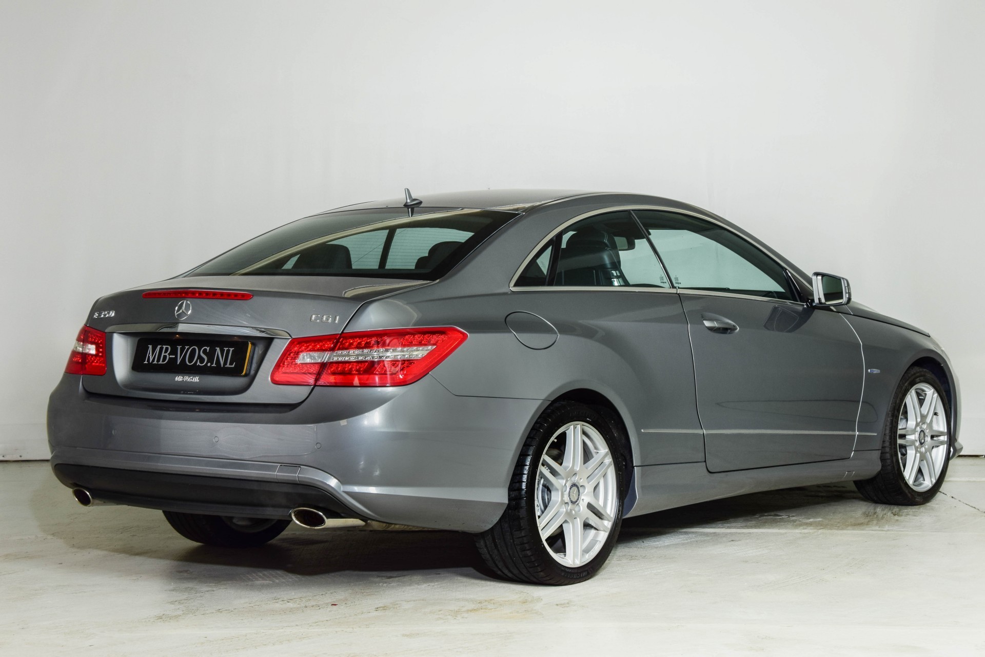 Mercedes-Benz E-Klasse Coupé 350 CGI AMG Com/ILS/Multi/18"/Standkachel Aut7 Foto 2