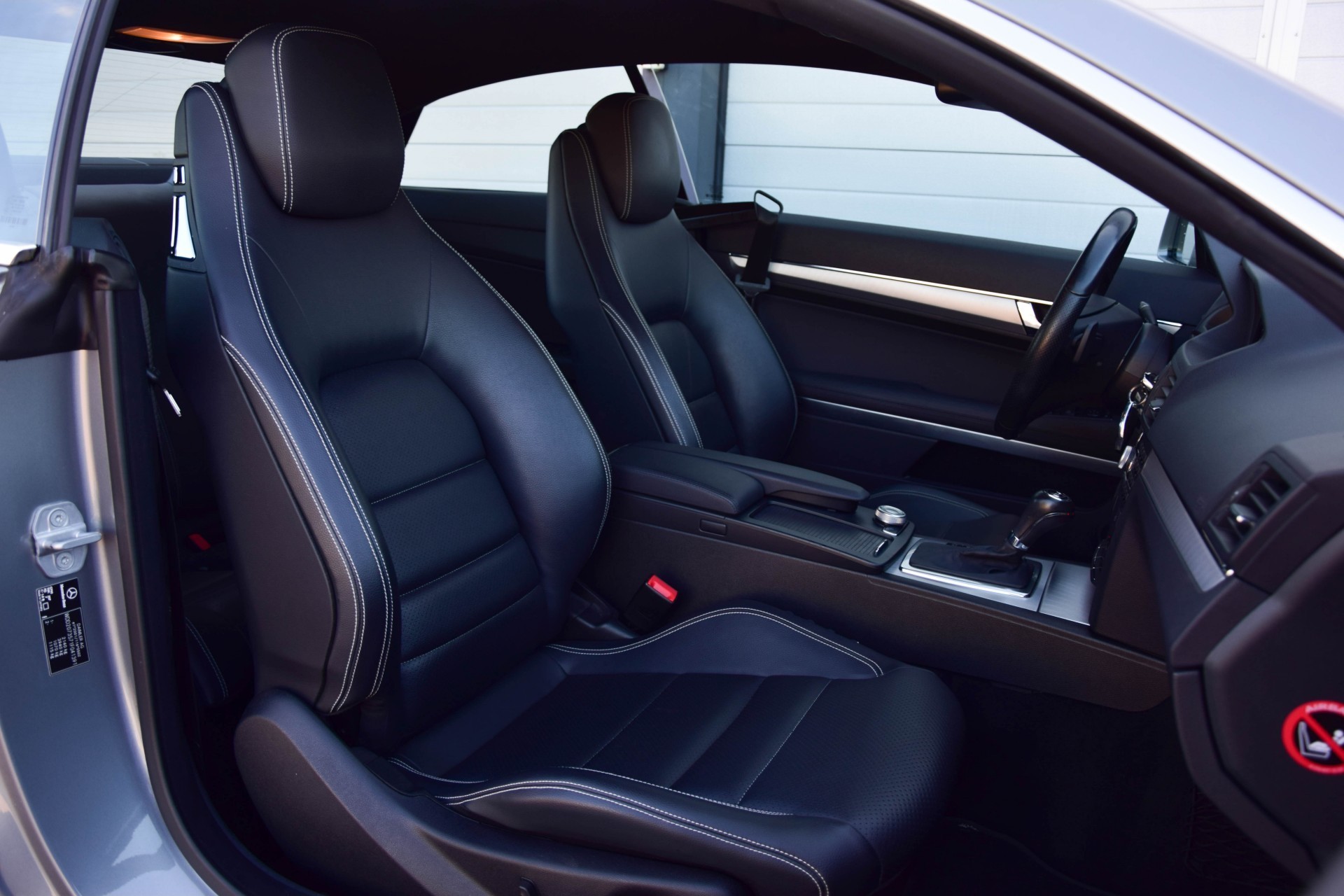 Mercedes-Benz E-Klasse Coupé 350 CGI AMG Com/ILS/Multi/18"/Standkachel Aut7 Foto 3