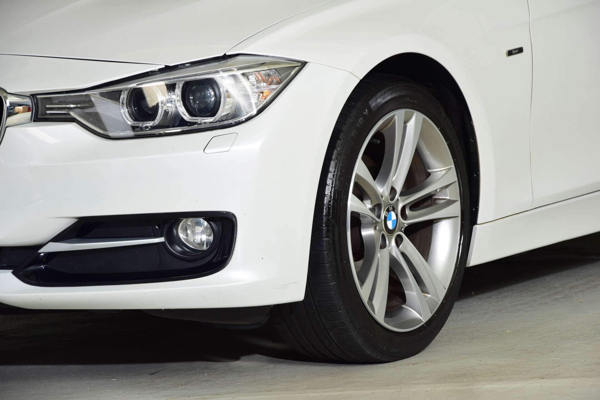 BMW 3 Serie 320D Upgrade Edition Sport Schuifdak/Leer/Xenon Aut8 Foto 17