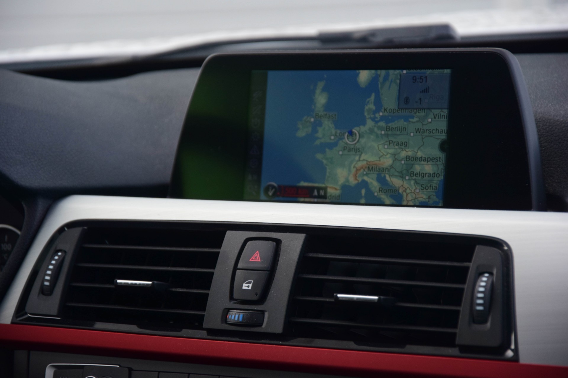 BMW 3 Serie 320D Upgrade Edition Sport Schuifdak/Leer/Xenon Aut8 Foto 7