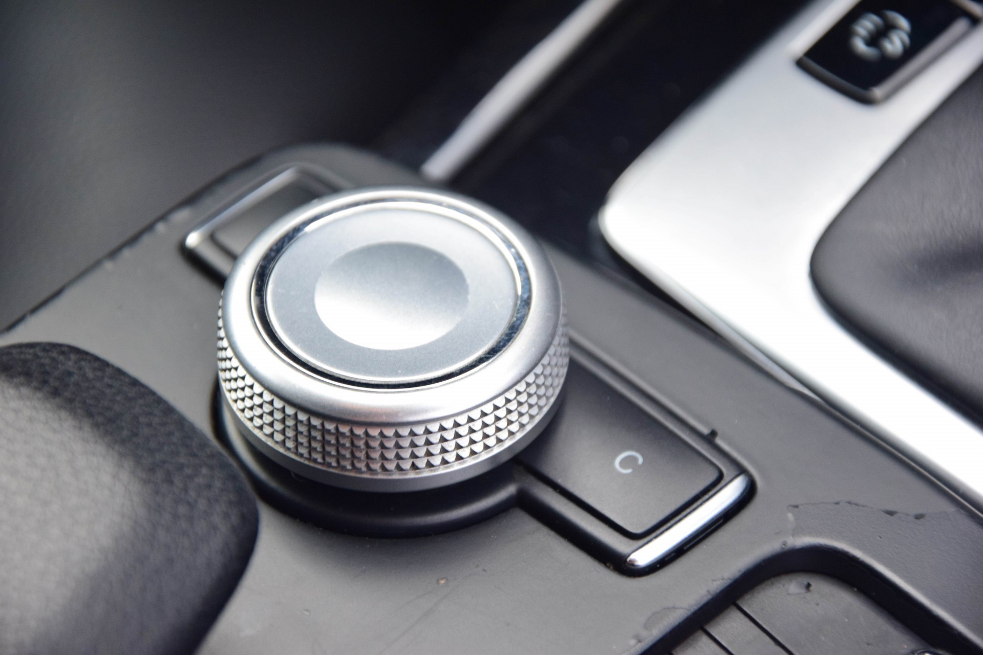 Mercedes-Benz E-Klasse 220 CDI Avantgarde Nav/Afn-trk/Verw-stln/ILS Aut5 Foto 11