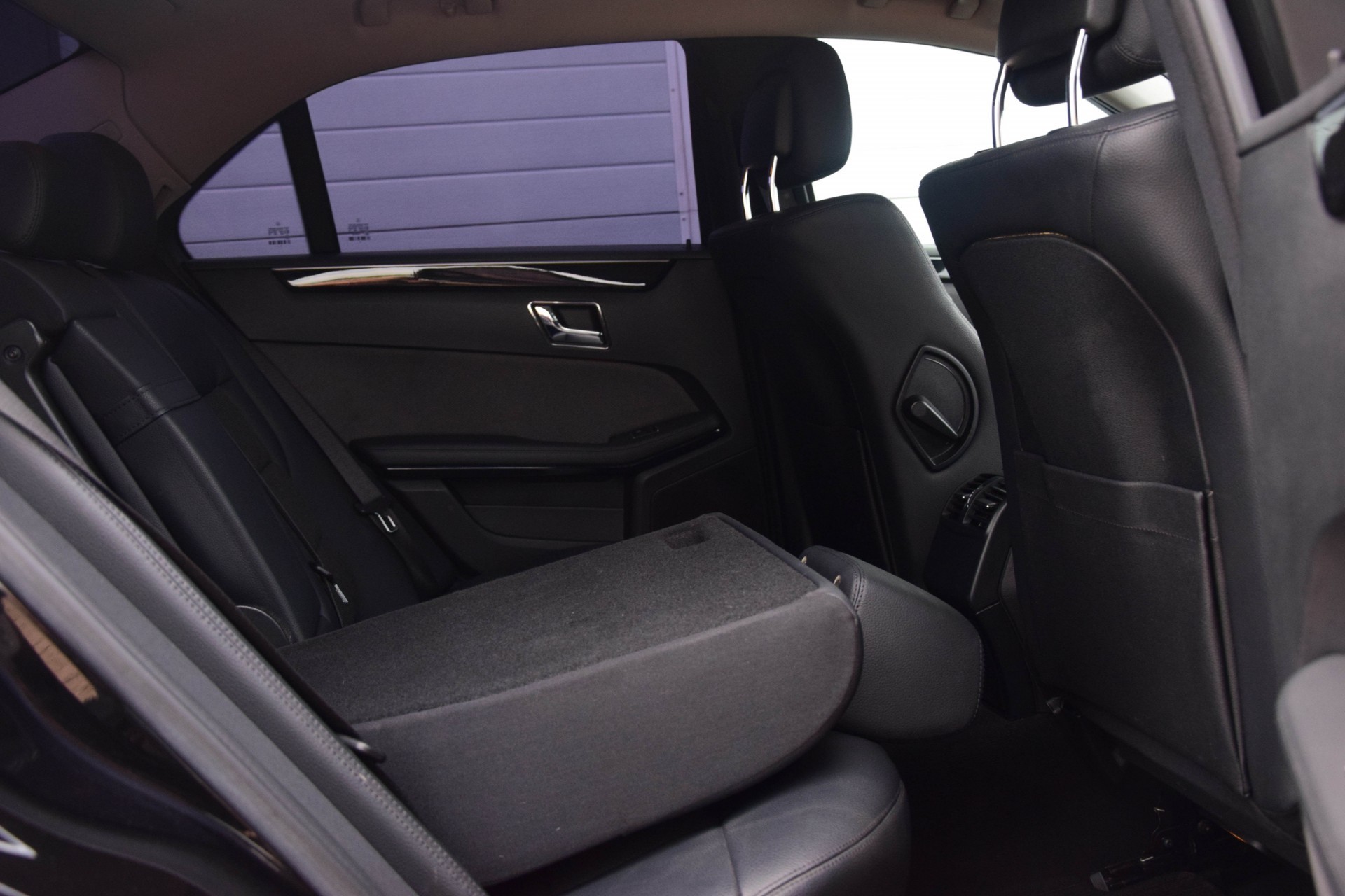 Mercedes-Benz E-Klasse 220 CDI Avantgarde Nav/Afn-trk/Verw-stln/ILS Aut5 Foto 5