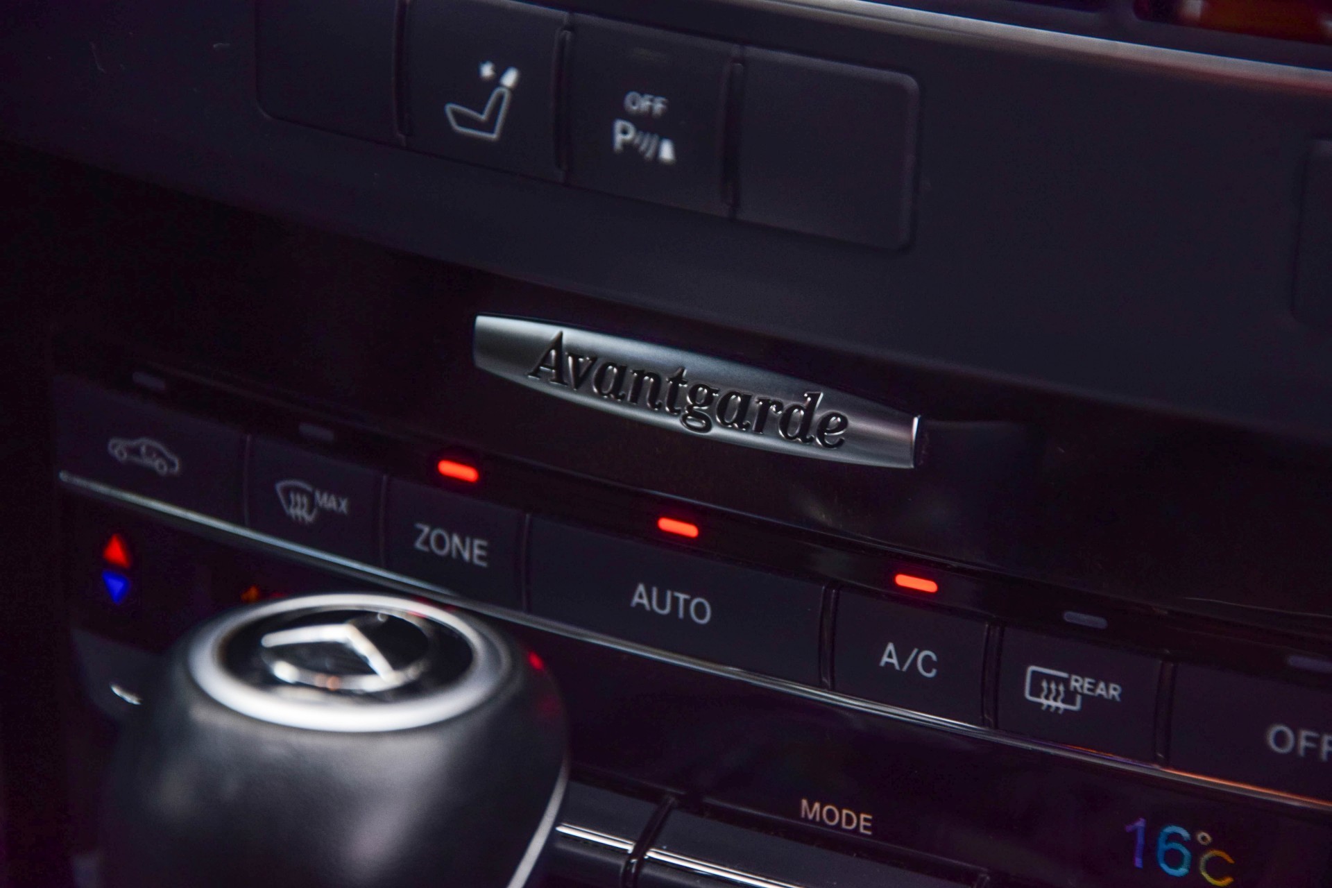 Mercedes-Benz E-Klasse 220 CDI Avantgarde Nav/Afn-trk/Verw-stln/ILS Aut5 Foto 9