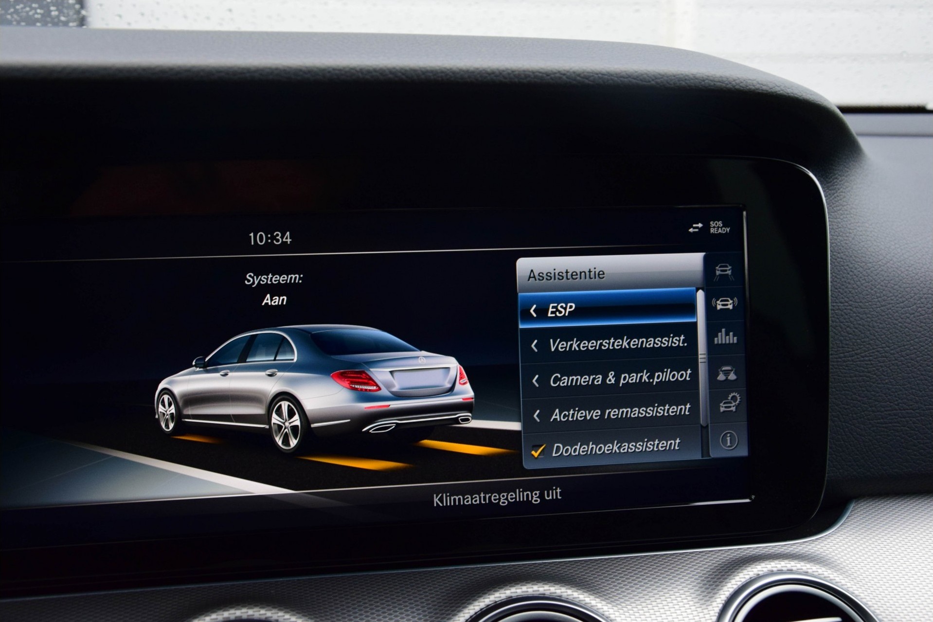 Mercedes-Benz E-Klasse 220 d AMG Burmester/Dak/Com/Multibeam Aut9 Foto 15