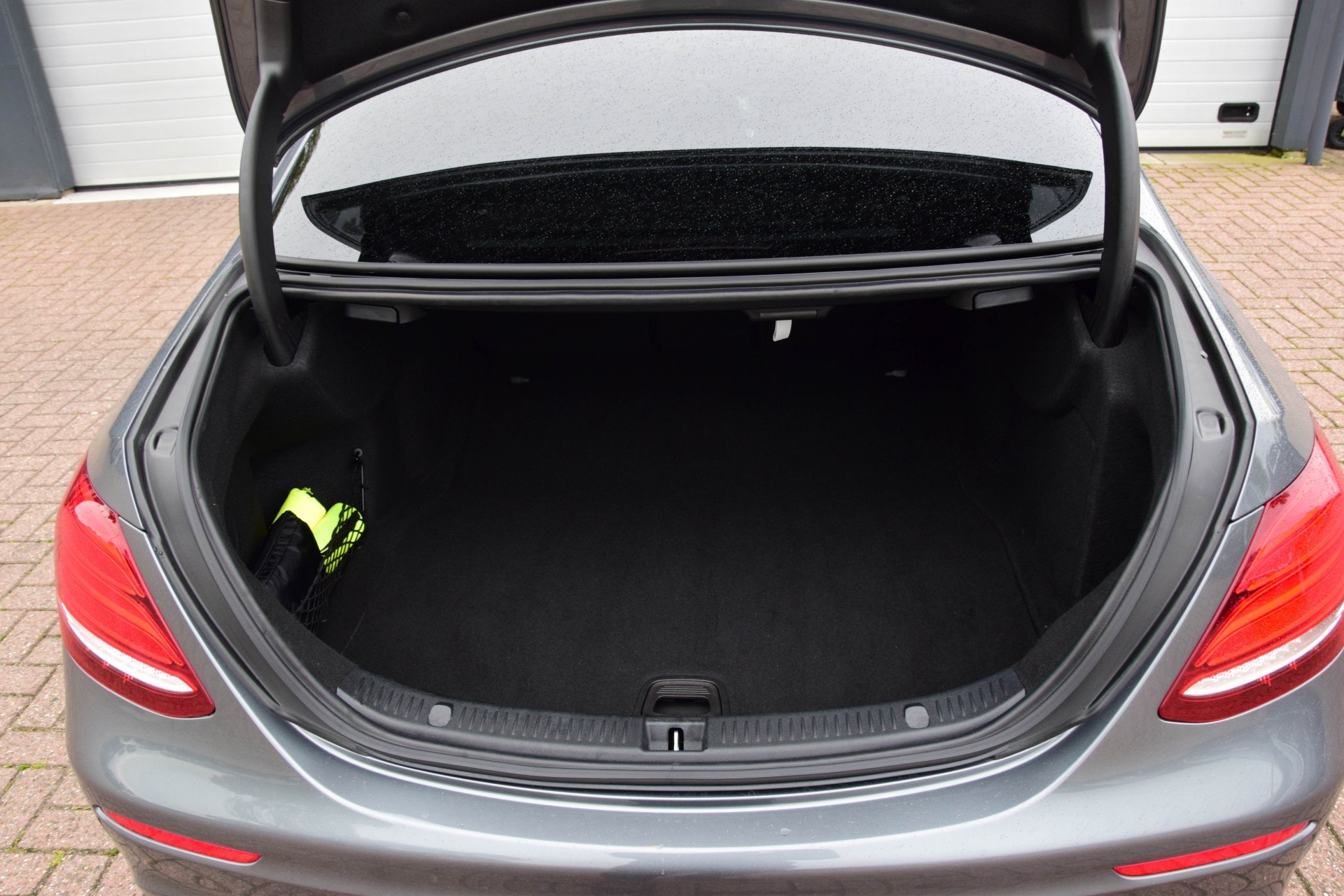 Mercedes-Benz E-Klasse 220 d AMG Burmester/Dak/Com/Multibeam Aut9 Foto 16