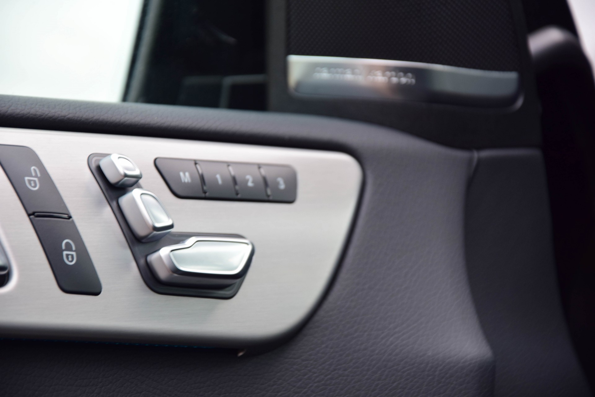 Mercedes-Benz GLE-Klasse 350 d 4MATIC AMG Distronic/Dak/Harman Kardon/ILS/Standkachel/Mem Aut9 Foto 10