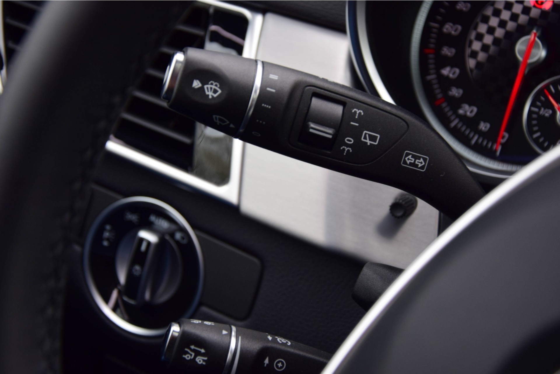 Mercedes-Benz GLE-Klasse 350 d 4MATIC AMG Distronic/Dak/Harman Kardon/ILS/Standkachel/Mem Aut9 Foto 16