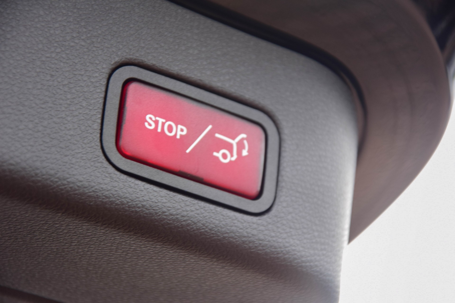 Mercedes-Benz GLE-Klasse 350 d 4MATIC AMG Distronic/Dak/Harman Kardon/ILS/Standkachel/Mem Aut9 Foto 19