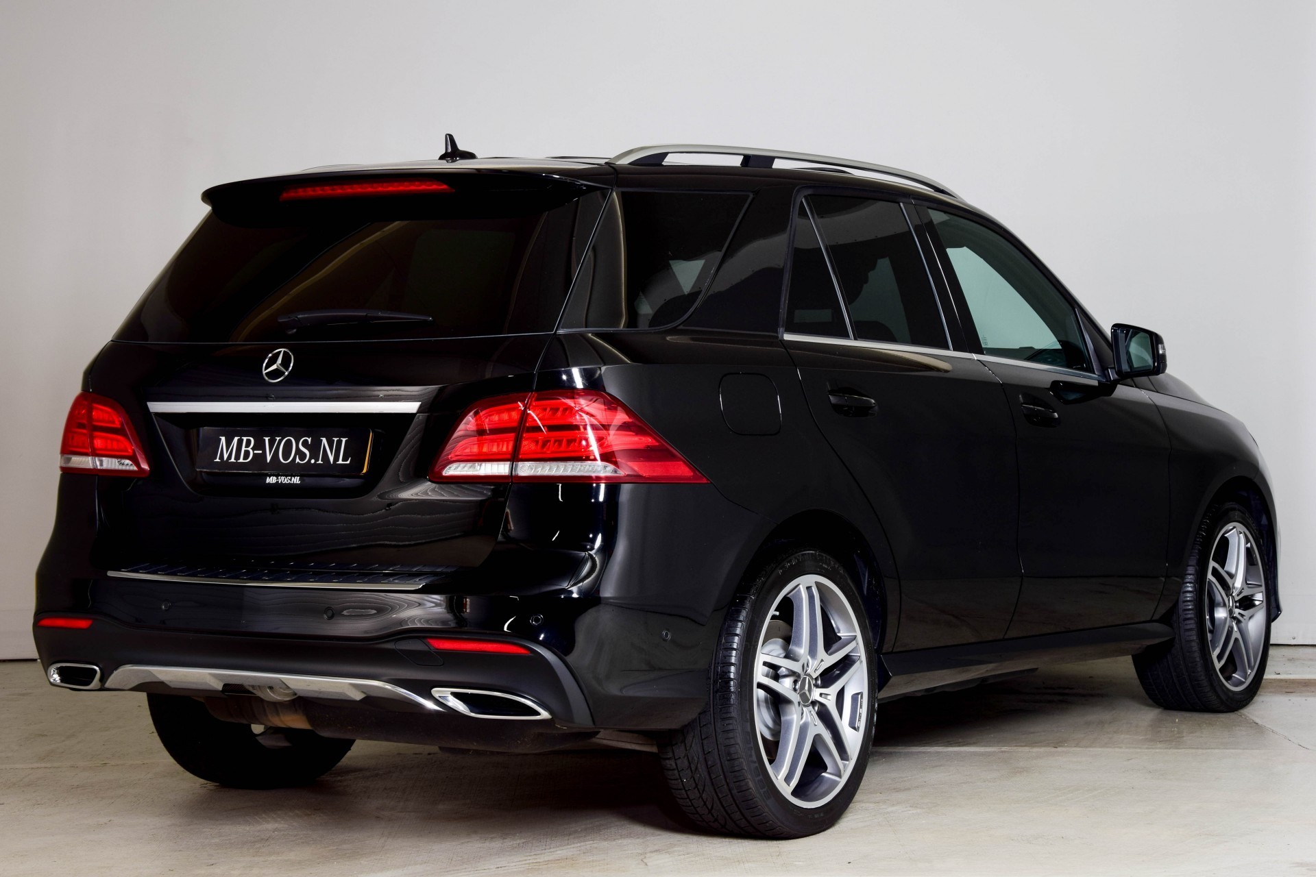 Mercedes-Benz GLE-Klasse 350 d 4MATIC AMG Distronic/Dak/Harman Kardon/ILS/Standkachel/Mem Aut9 Foto 2