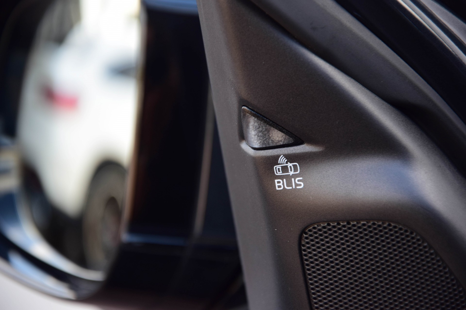 Volvo V60 2.4 D6 AWD PLUG-IN HYBRID SUMMUM 0% bijtelling Aut6 Foto 18